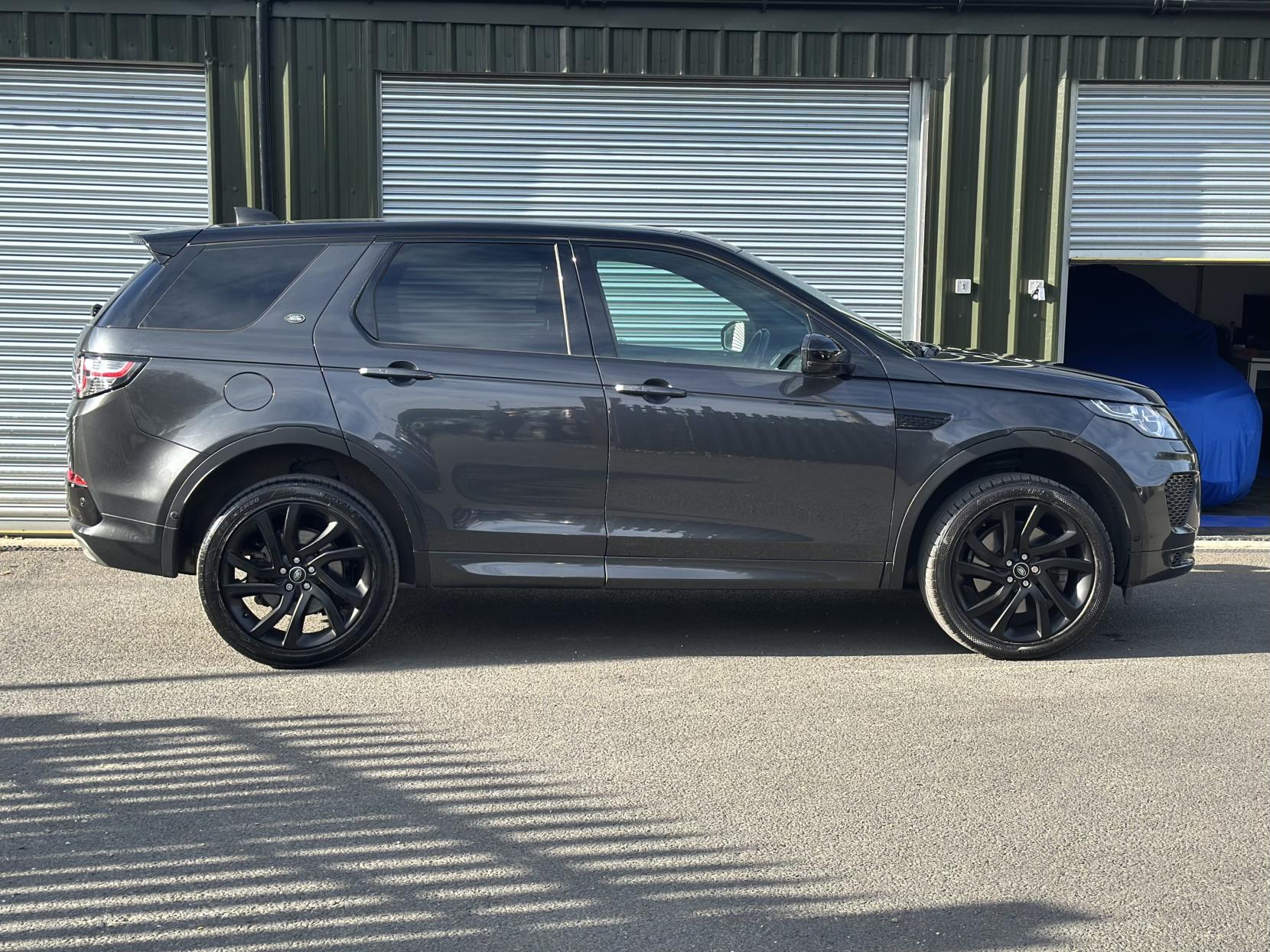 Land Rover Discovery Sport 2.0 Si4 HSE Dynamic Lux SUV 5dr Petrol Auto 4WD Euro 6 (s/s) (290 bhp)
