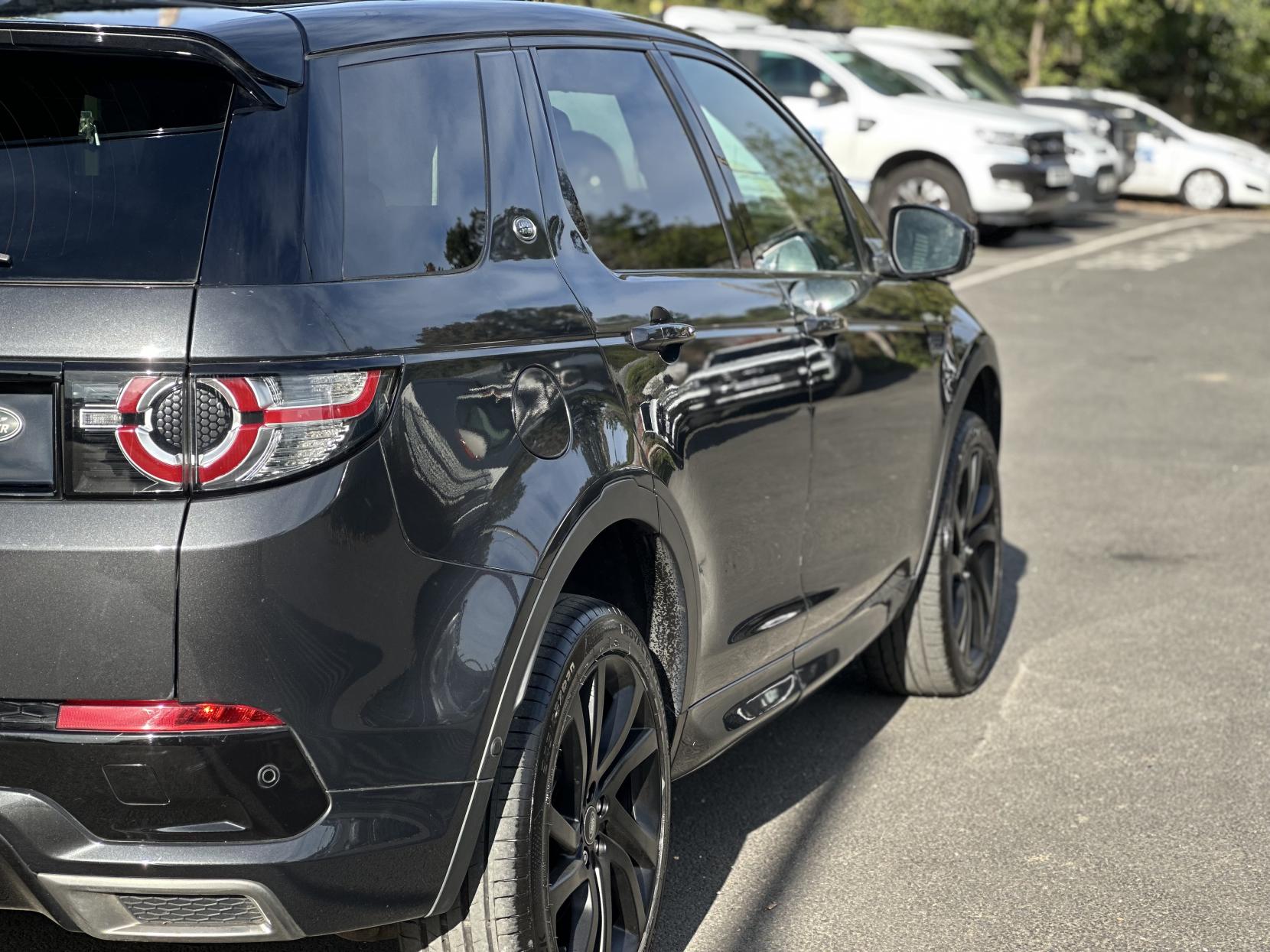 Land Rover Discovery Sport 2.0 Si4 HSE Dynamic Lux SUV 5dr Petrol Auto 4WD Euro 6 (s/s) (290 bhp)