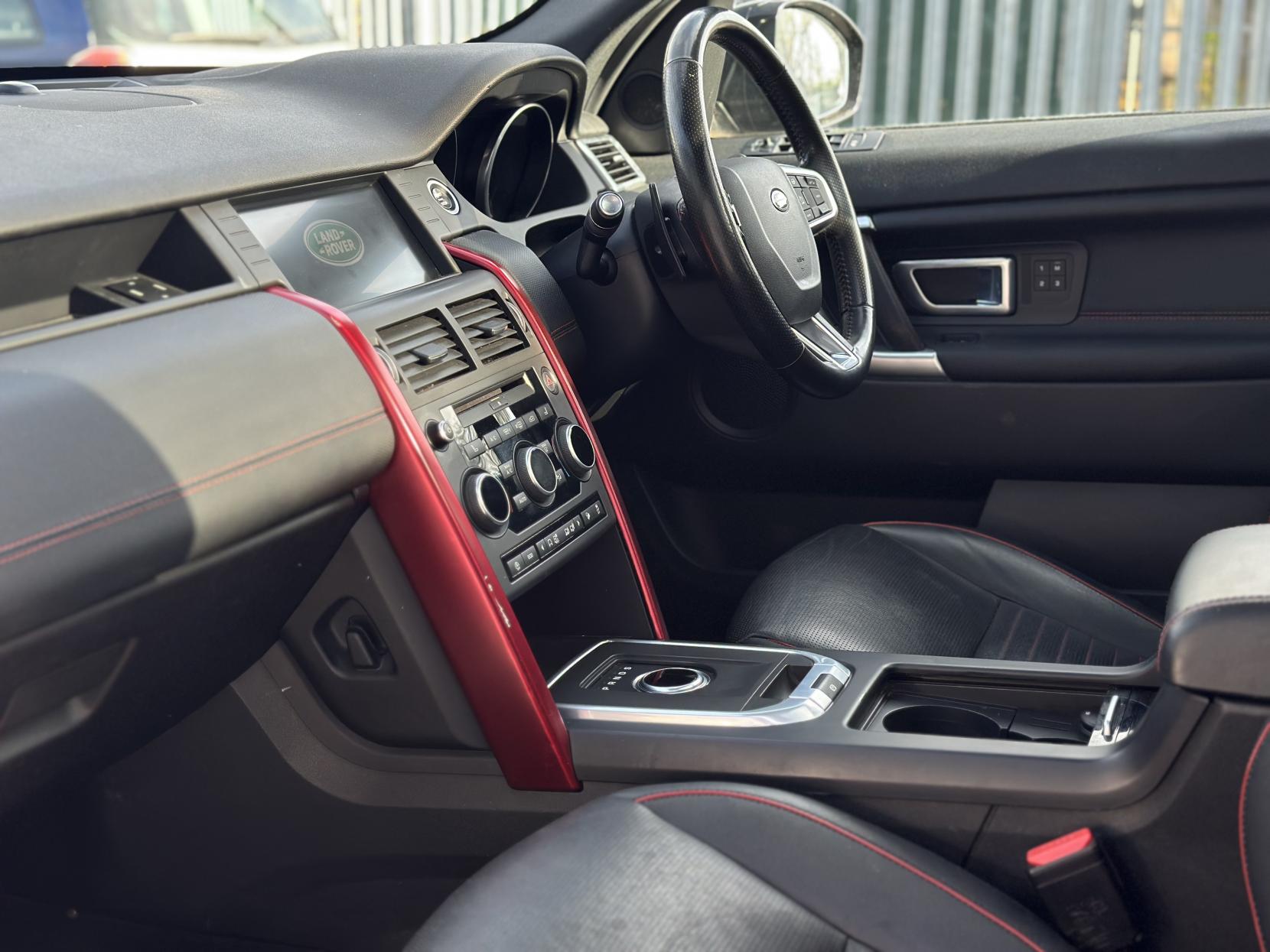 Land Rover Discovery Sport 2.0 Si4 HSE Dynamic Lux SUV 5dr Petrol Auto 4WD Euro 6 (s/s) (290 bhp)