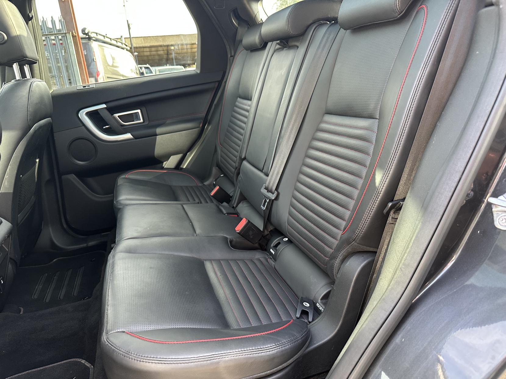 Land Rover Discovery Sport 2.0 Si4 HSE Dynamic Lux SUV 5dr Petrol Auto 4WD Euro 6 (s/s) (290 bhp)