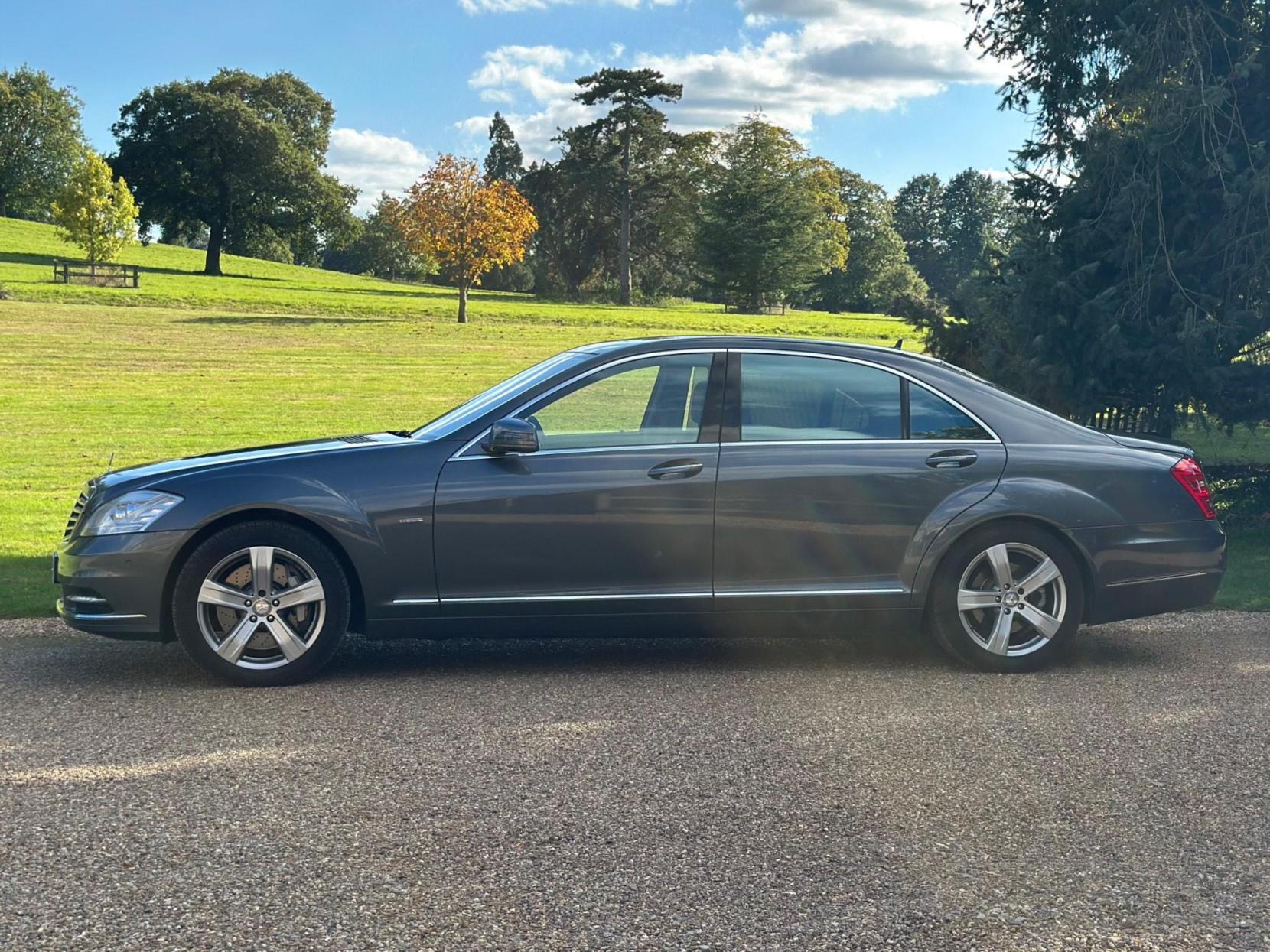 Mercedes-Benz S Class 5.5 S500L V8 G-Tronic Euro 5 4dr