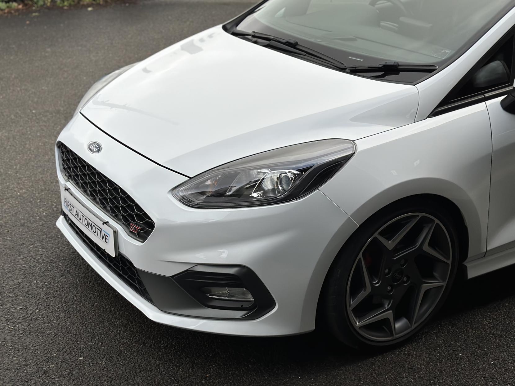 Ford Fiesta 1.5T EcoBoost ST-3 Hatchback 5dr Petrol Manual Euro 6 (s/s) (200 ps)