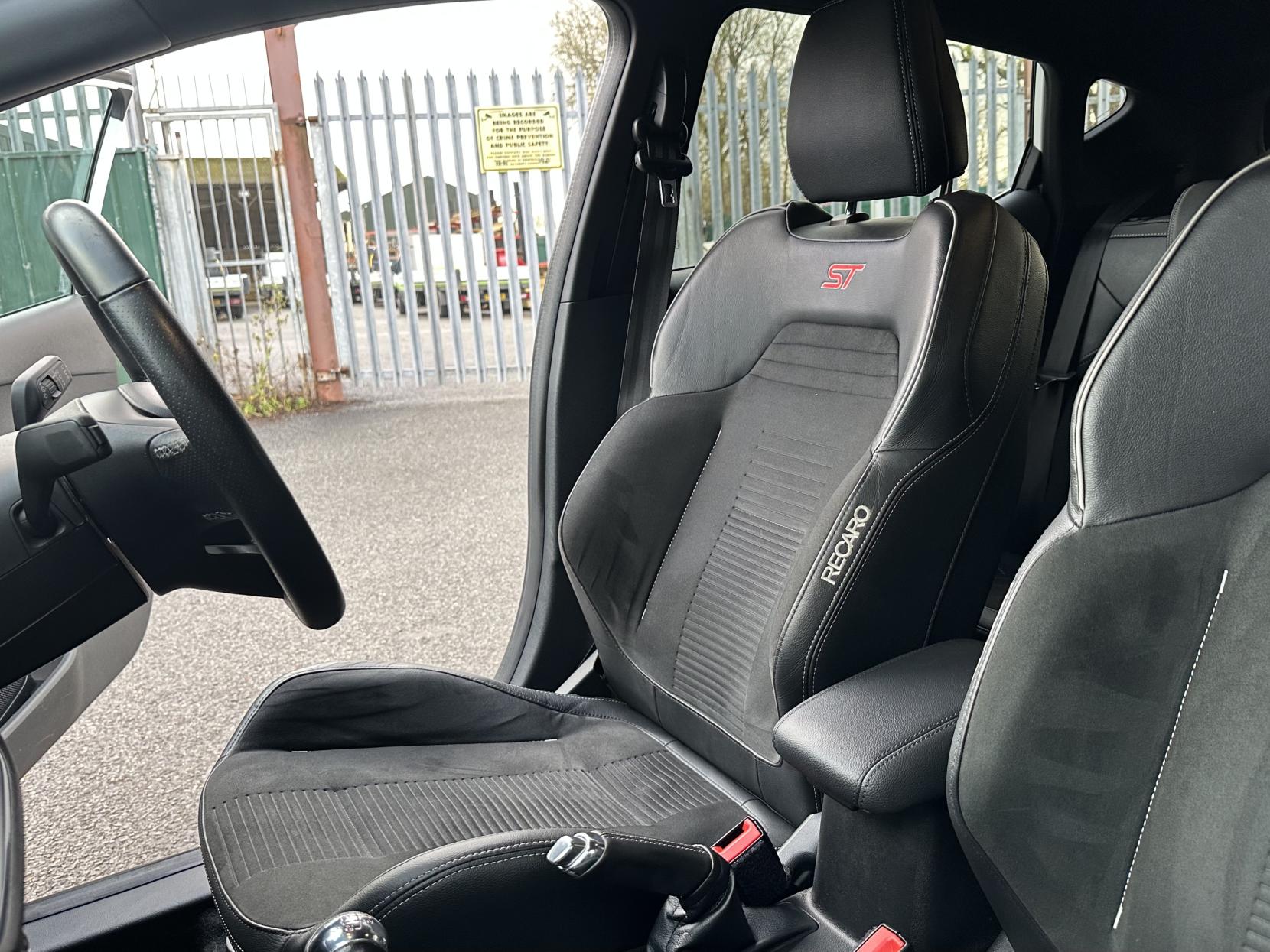 Ford Fiesta 1.5T EcoBoost ST-3 Hatchback 5dr Petrol Manual Euro 6 (s/s) (200 ps)