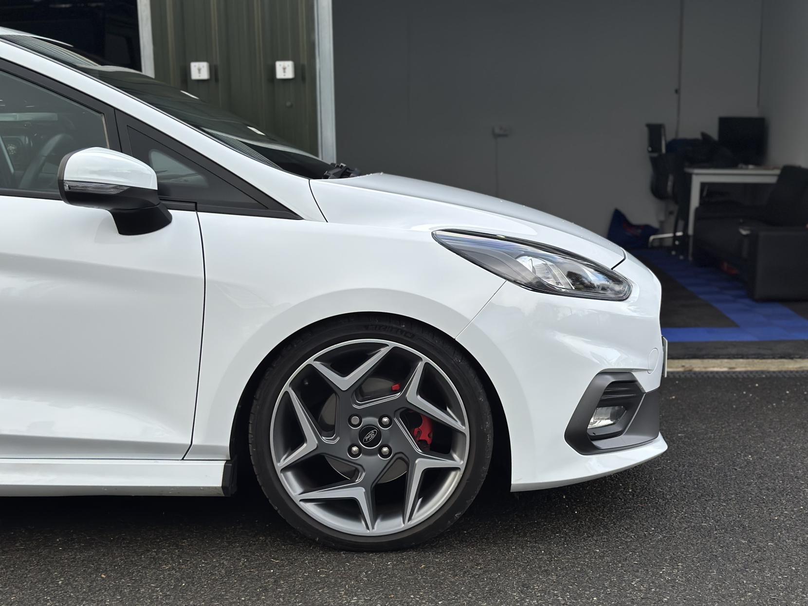 Ford Fiesta 1.5T EcoBoost ST-3 Hatchback 5dr Petrol Manual Euro 6 (s/s) (200 ps)