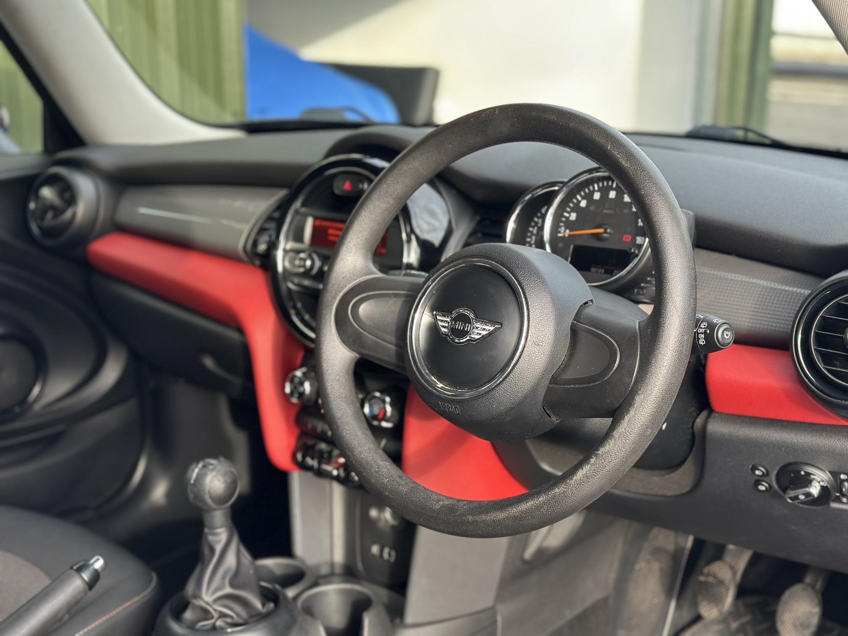 MINI Hatch 1.5 Cooper Hatchback 3dr Petrol Manual Euro 6 (s/s) (136 ps)