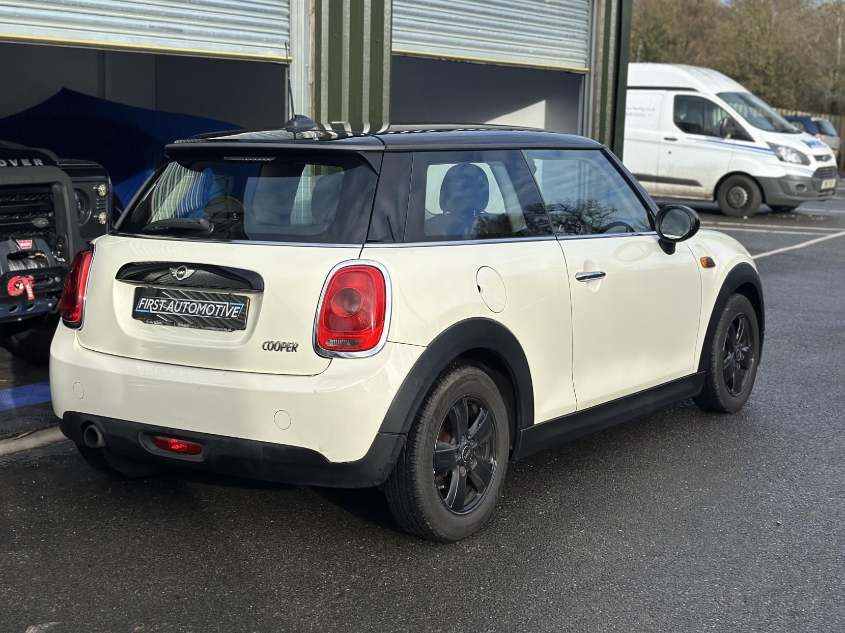 MINI Hatch 1.5 Cooper Hatchback 3dr Petrol Manual Euro 6 (s/s) (136 ps)
