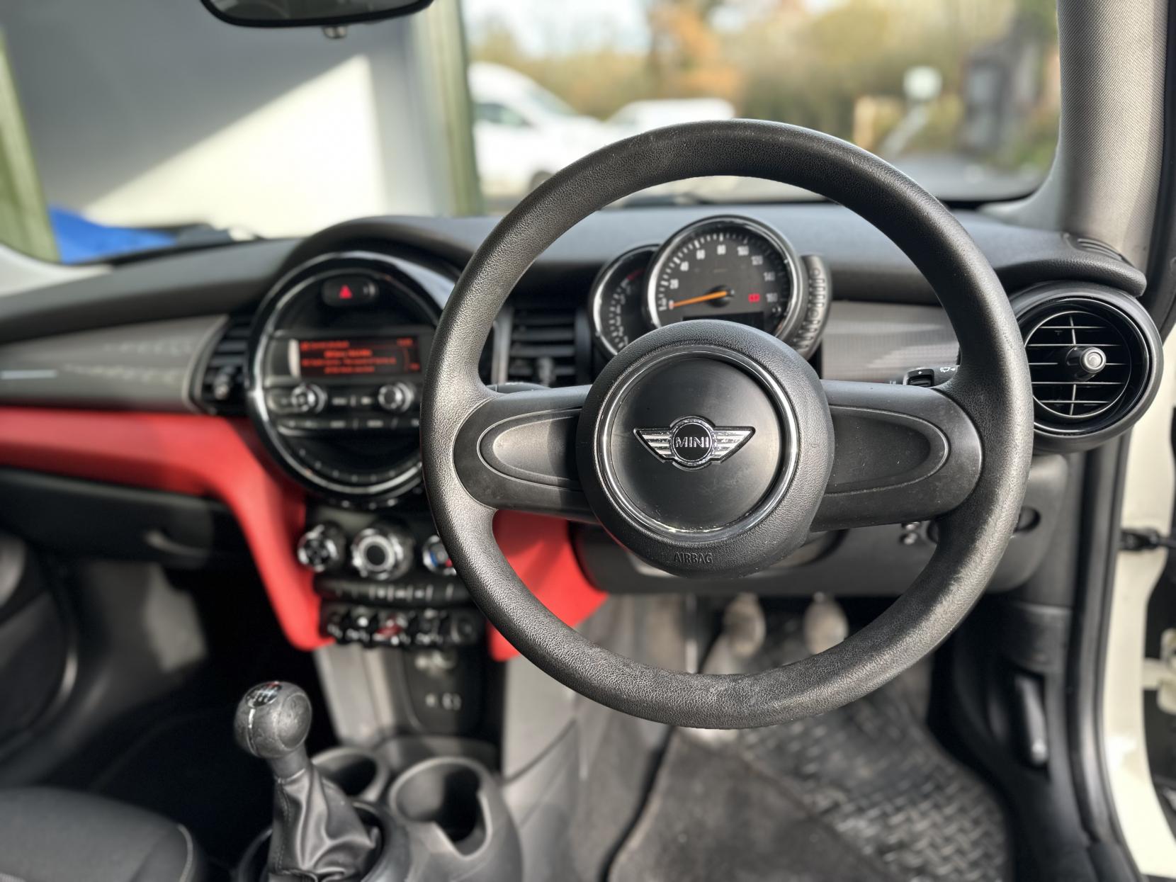 MINI Hatch 1.5 Cooper Hatchback 3dr Petrol Manual Euro 6 (s/s) (136 ps)