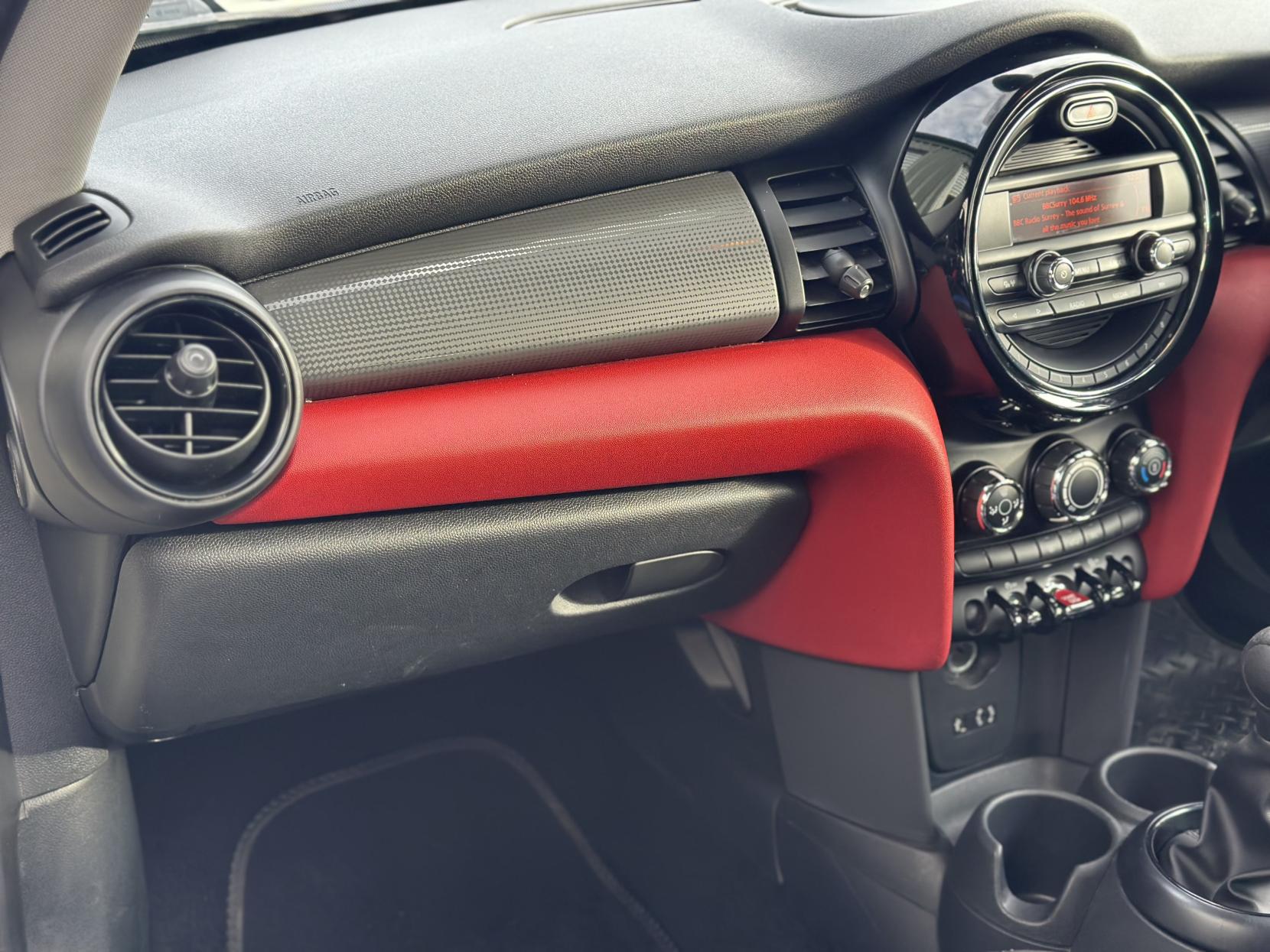 MINI Hatch 1.5 Cooper Hatchback 3dr Petrol Manual Euro 6 (s/s) (136 ps)