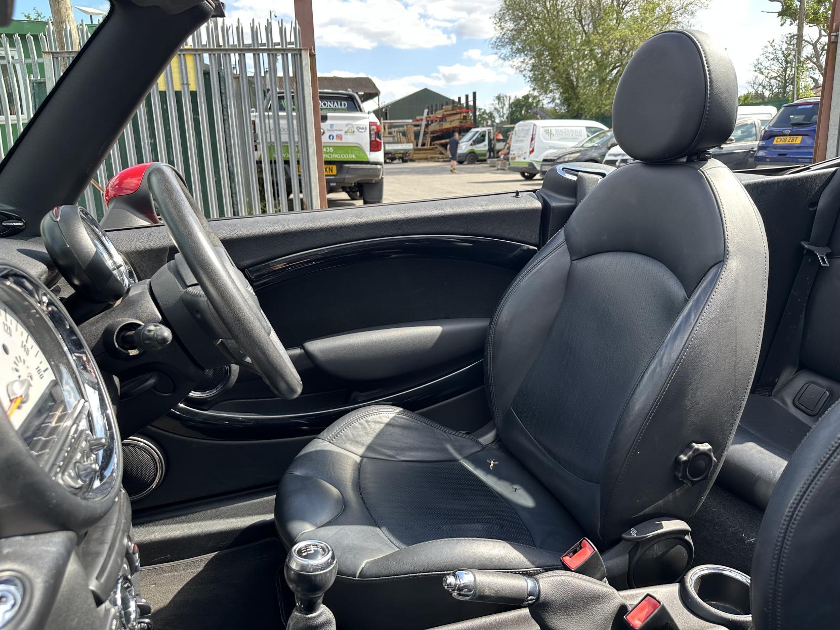 MINI Convertible 1.6 Cooper S Convertible 2dr Petrol Manual Euro 5 (s/s) (184 ps)