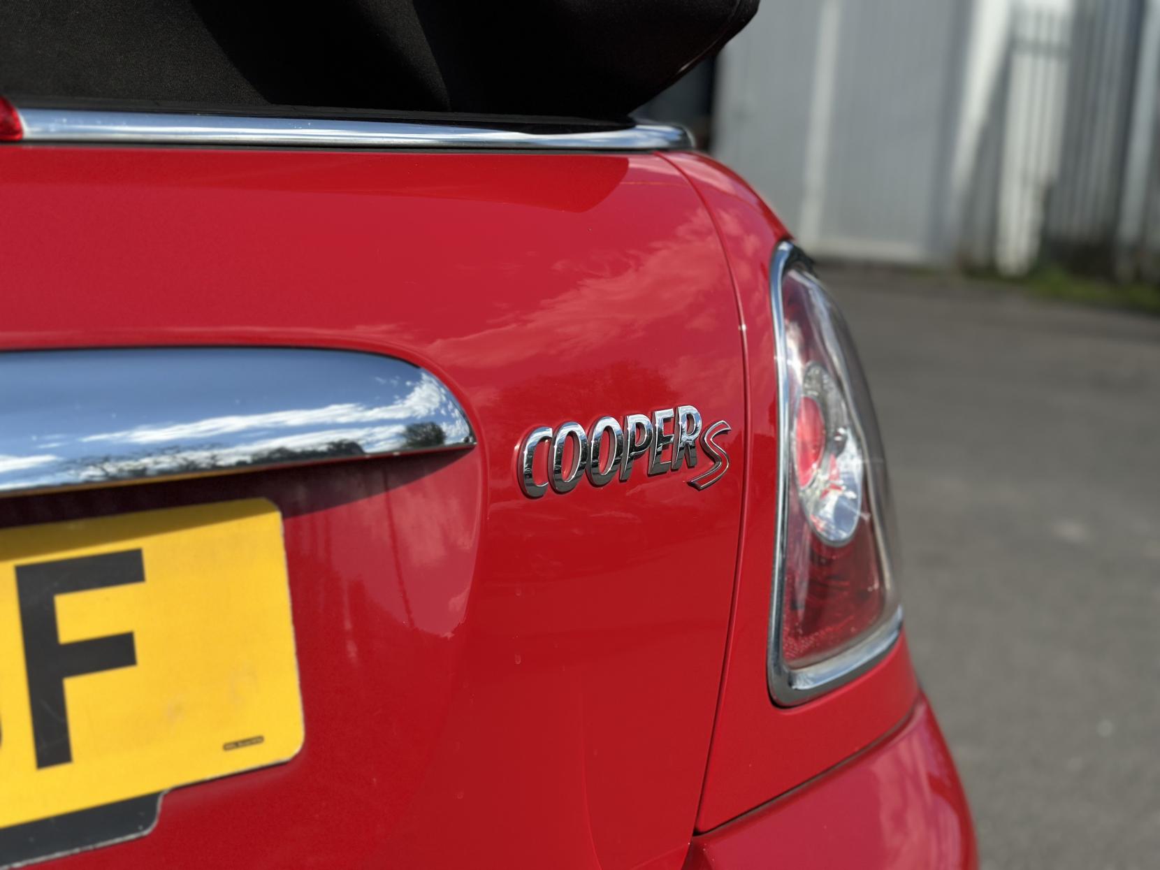 MINI Convertible 1.6 Cooper S Convertible 2dr Petrol Manual Euro 5 (s/s) (184 ps)