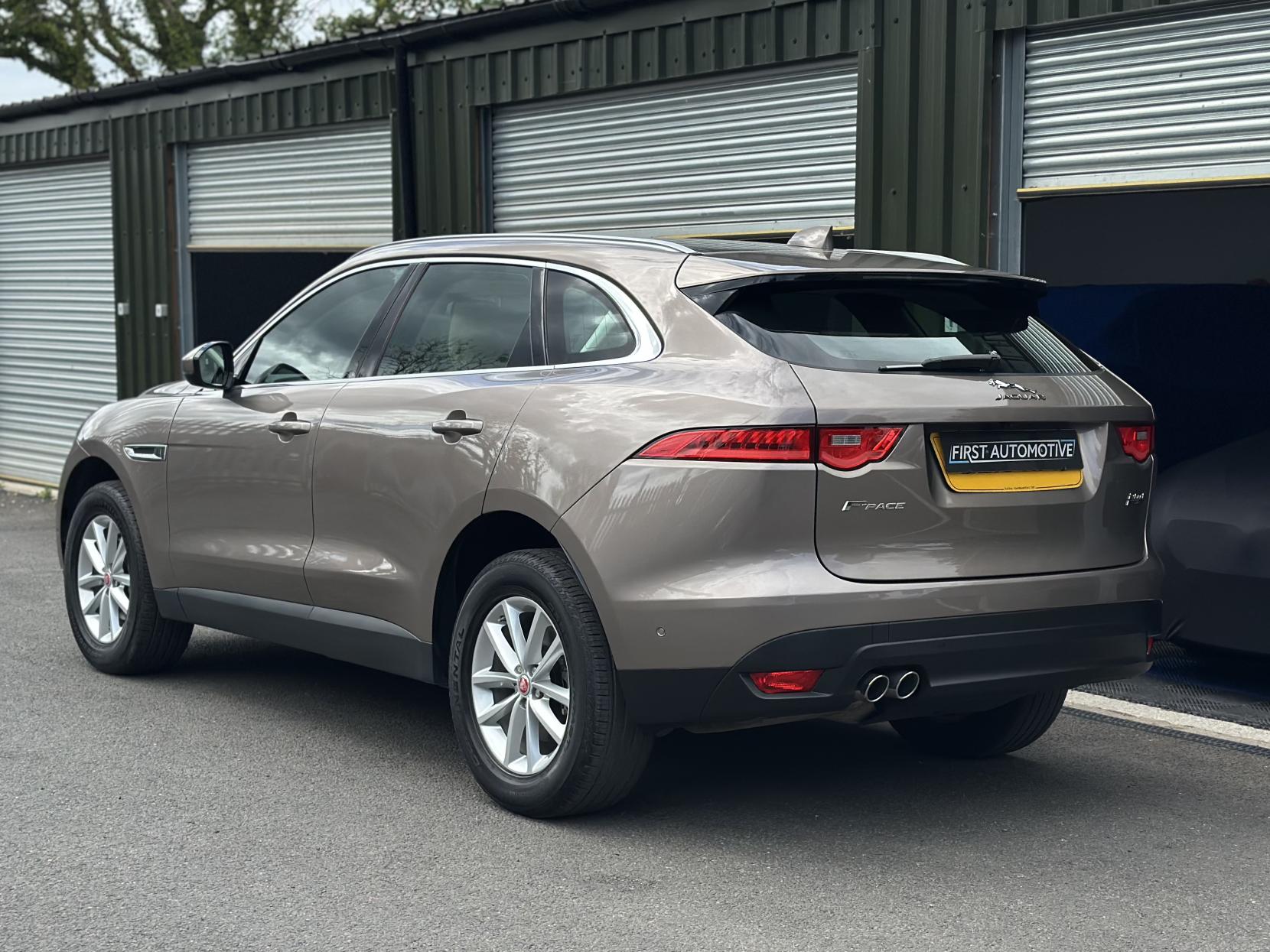 Jaguar F-PACE 2.0 D180 Prestige SUV 5dr Diesel Auto AWD Euro 6 (s/s) (180 ps)