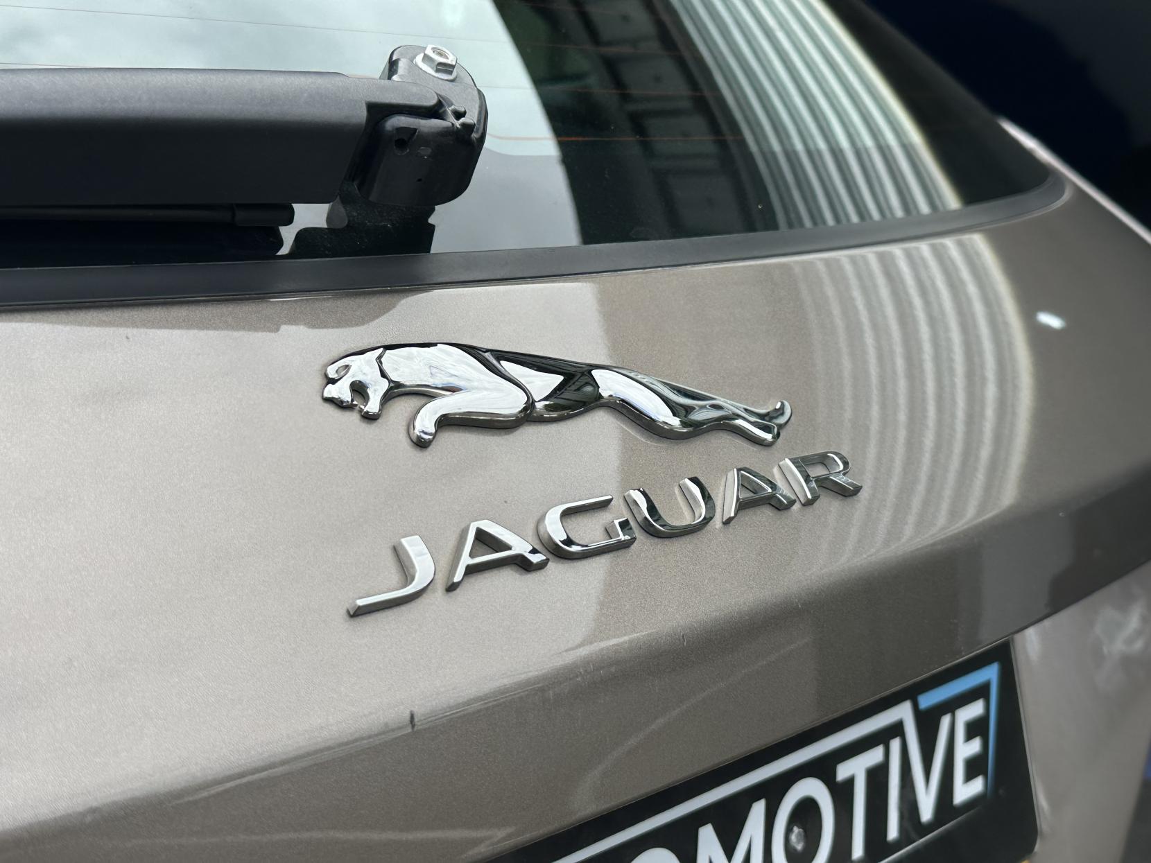 Jaguar F-PACE 2.0 D180 Prestige SUV 5dr Diesel Auto AWD Euro 6 (s/s) (180 ps)