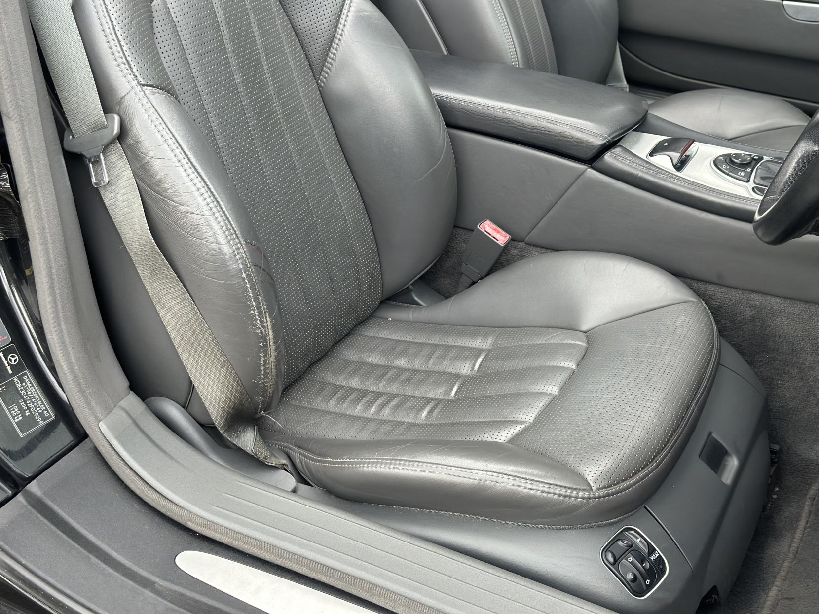 Mercedes-Benz SL 5.4 SL55 Kompressor AMG Convertible 2dr Petrol Automatic (246 g/km, 476 bhp)