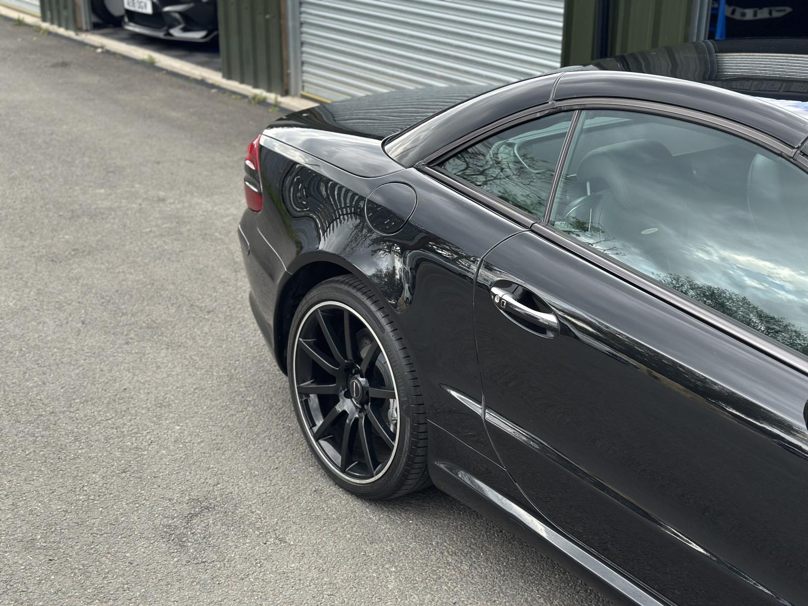 Mercedes-Benz SL 5.4 SL55 Kompressor AMG Convertible 2dr Petrol Automatic (246 g/km, 476 bhp)