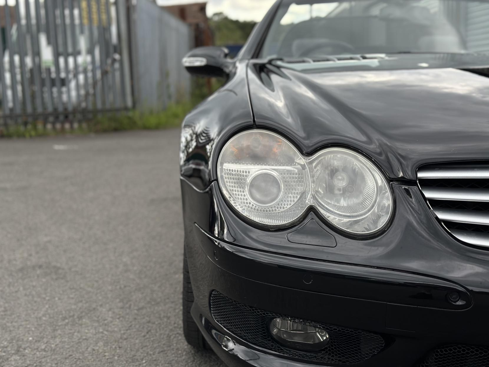 Mercedes-Benz SL 5.4 SL55 Kompressor AMG Convertible 2dr Petrol Automatic (246 g/km, 476 bhp)