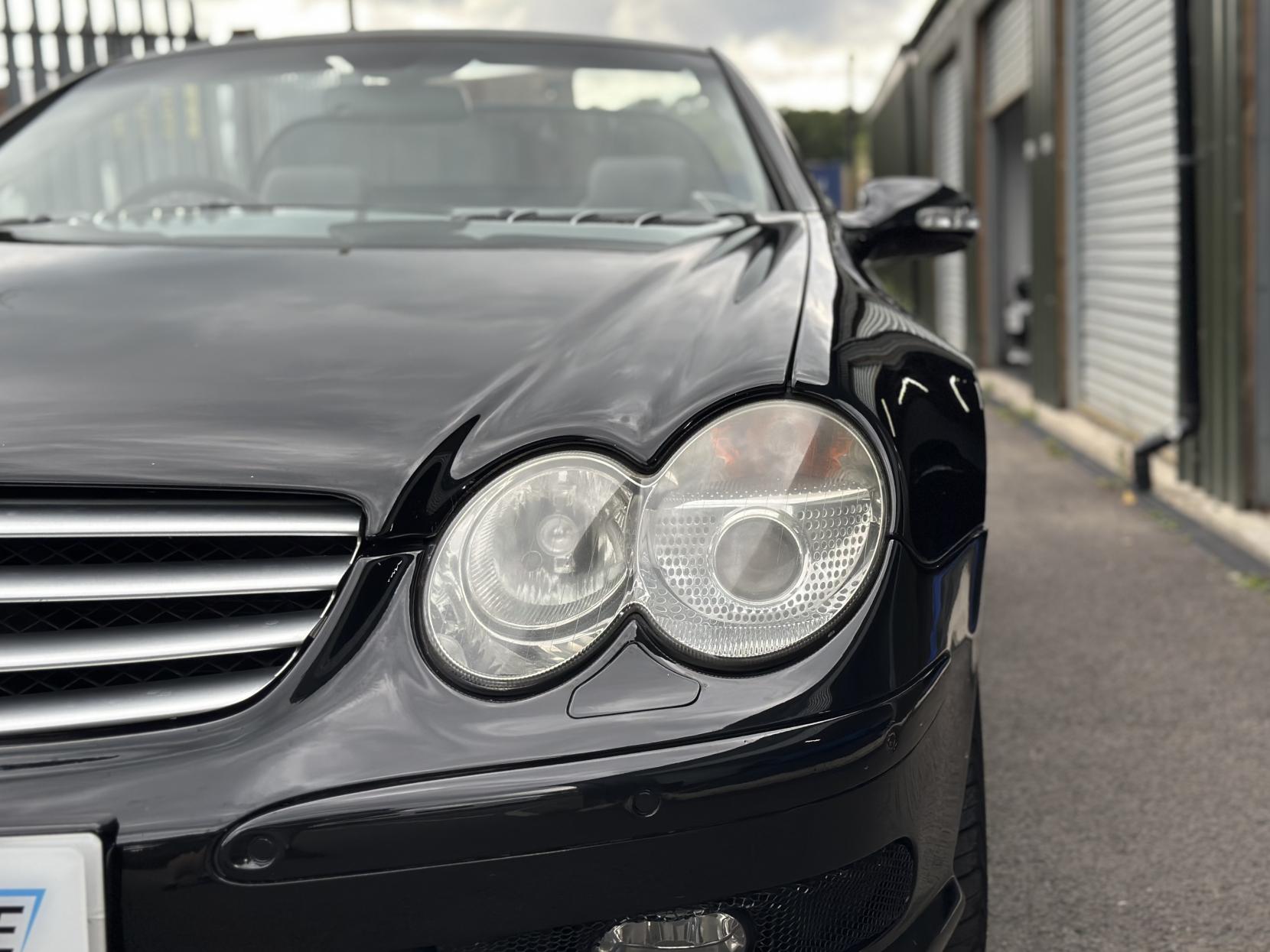 Mercedes-Benz SL 5.4 SL55 Kompressor AMG Convertible 2dr Petrol Automatic (246 g/km, 476 bhp)