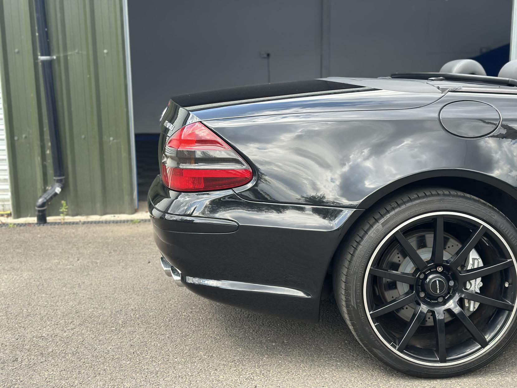 Mercedes-Benz SL 5.4 SL55 Kompressor AMG Convertible 2dr Petrol Automatic (246 g/km, 476 bhp)