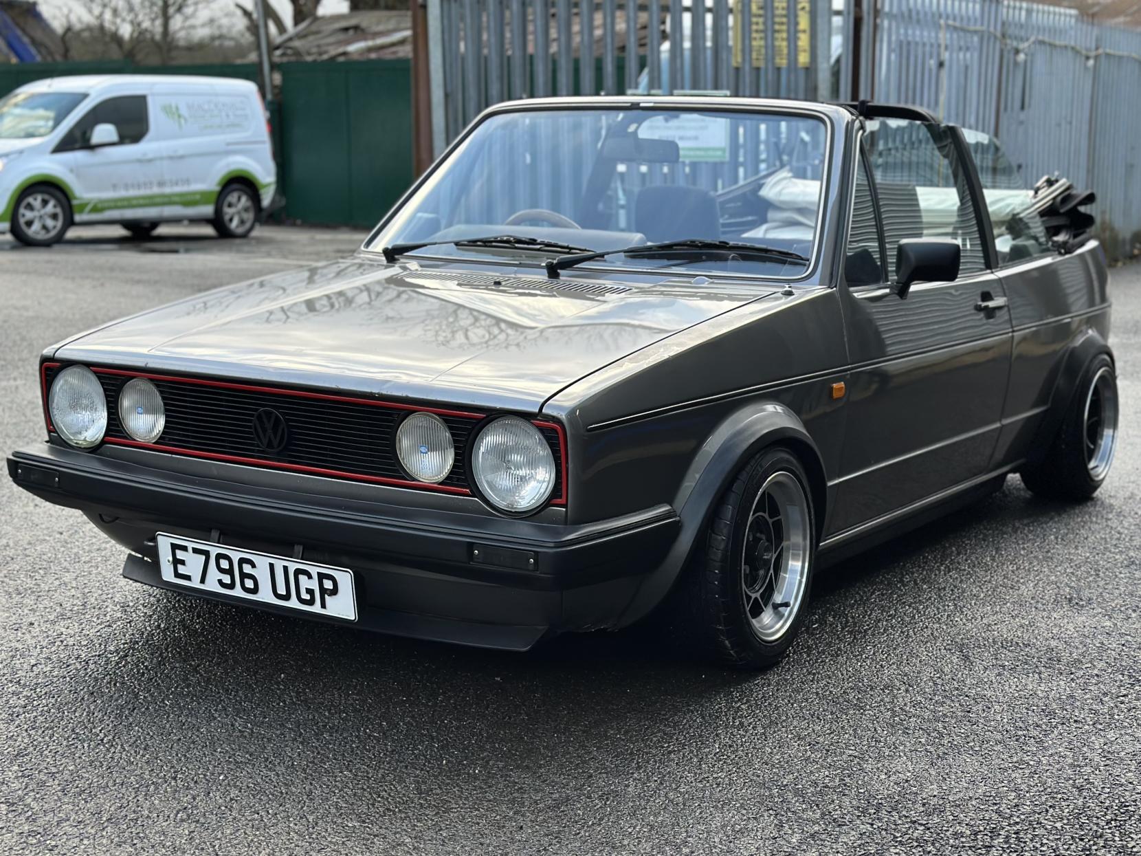 Volkswagen Golf 1.8 Clipper Convertible 2dr Petrol Manual (90 bhp)