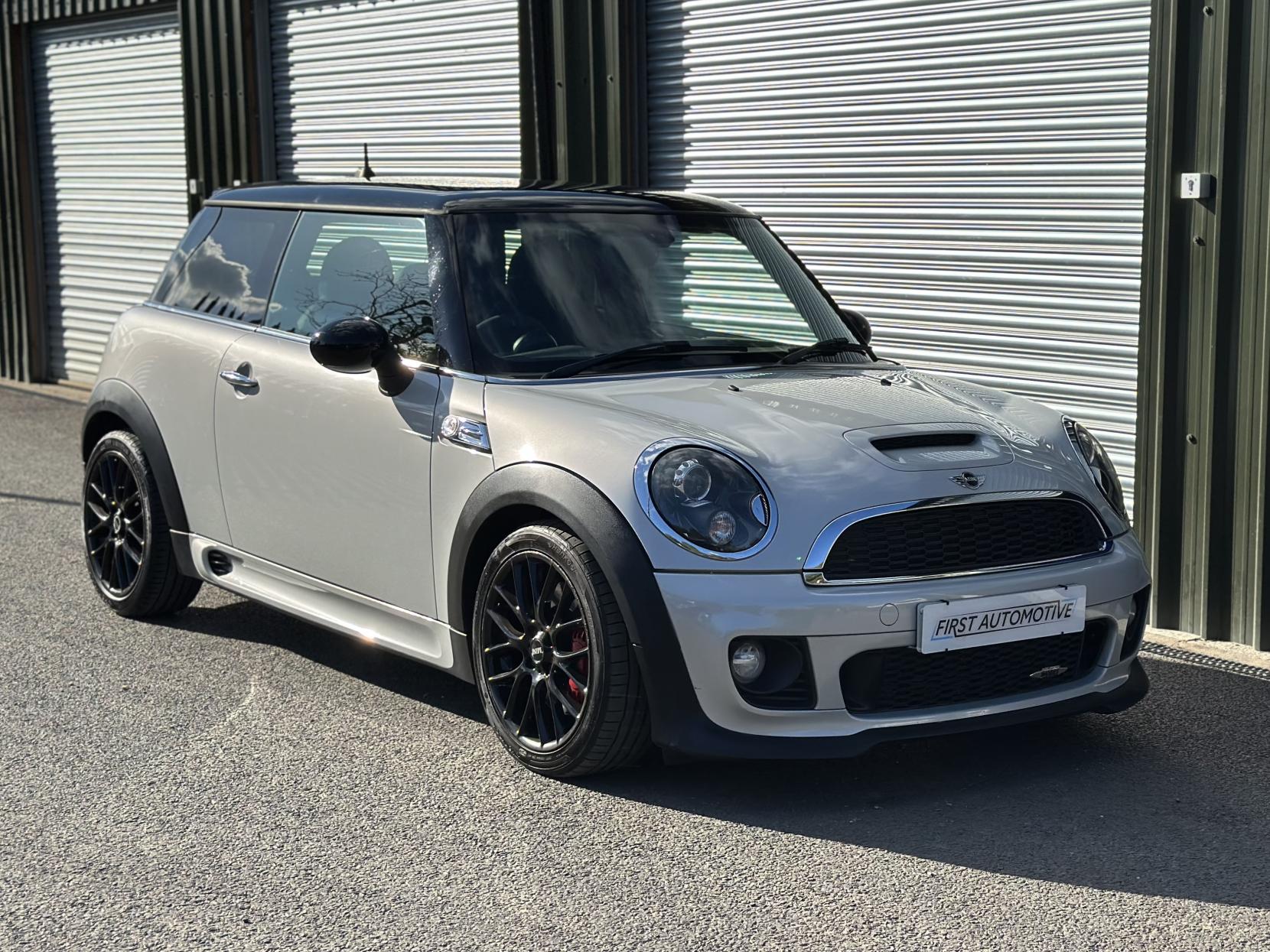 MINI Hatch 1.6 John Cooper Works Hatchback 3dr Petrol Manual Euro 5 (s/s) (211 ps)