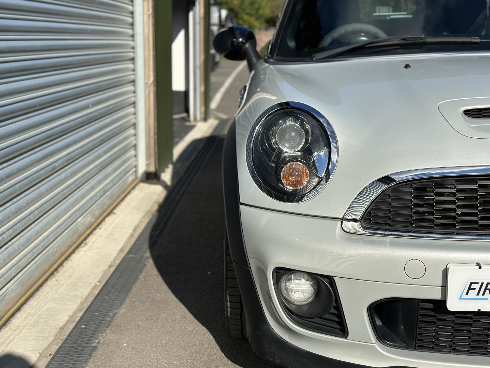 MINI Hatch 1.6 John Cooper Works Hatchback 3dr Petrol Manual Euro 5 (s/s) (211 ps)