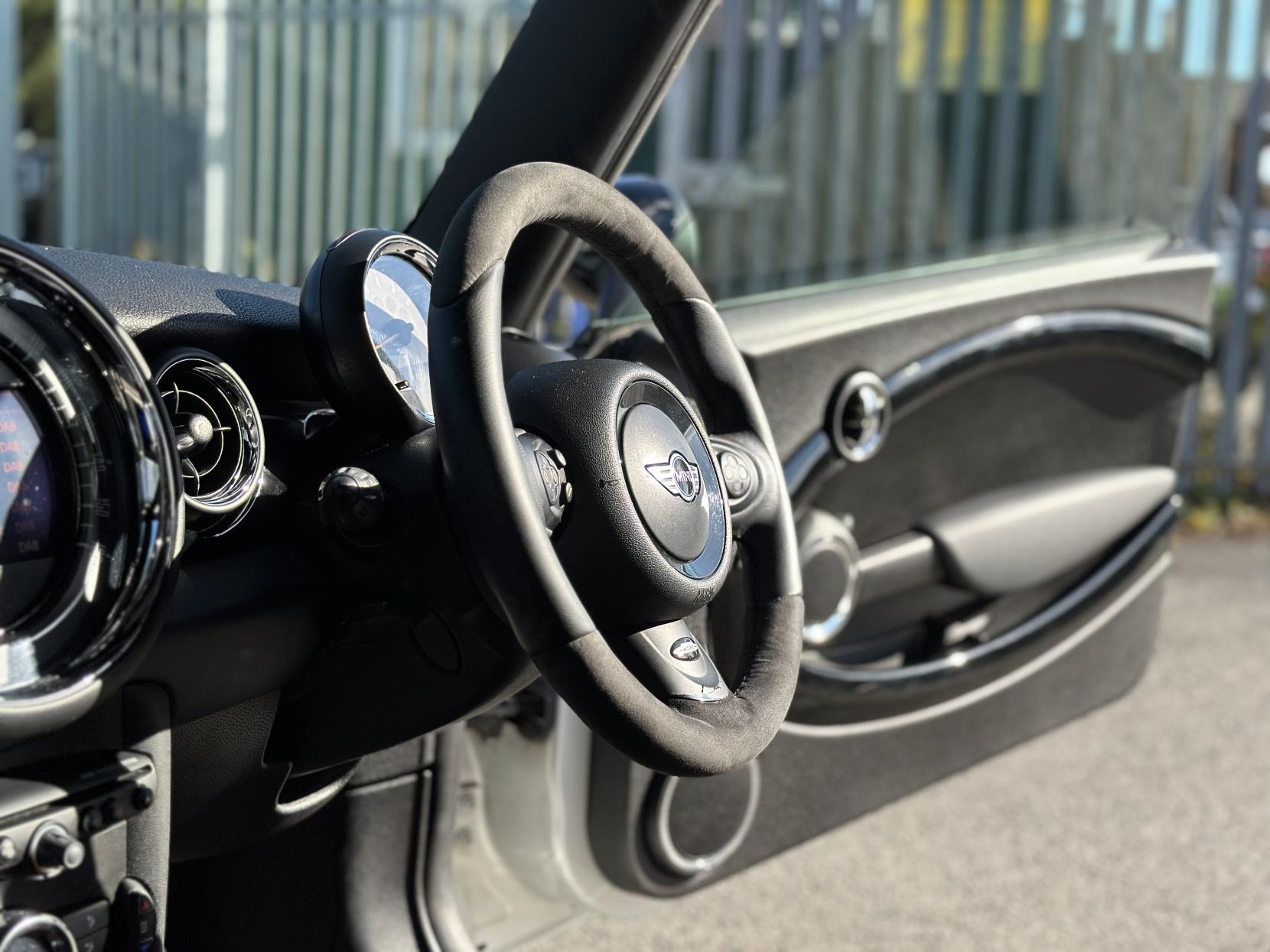 MINI Hatch 1.6 John Cooper Works Hatchback 3dr Petrol Manual Euro 5 (s/s) (211 ps)