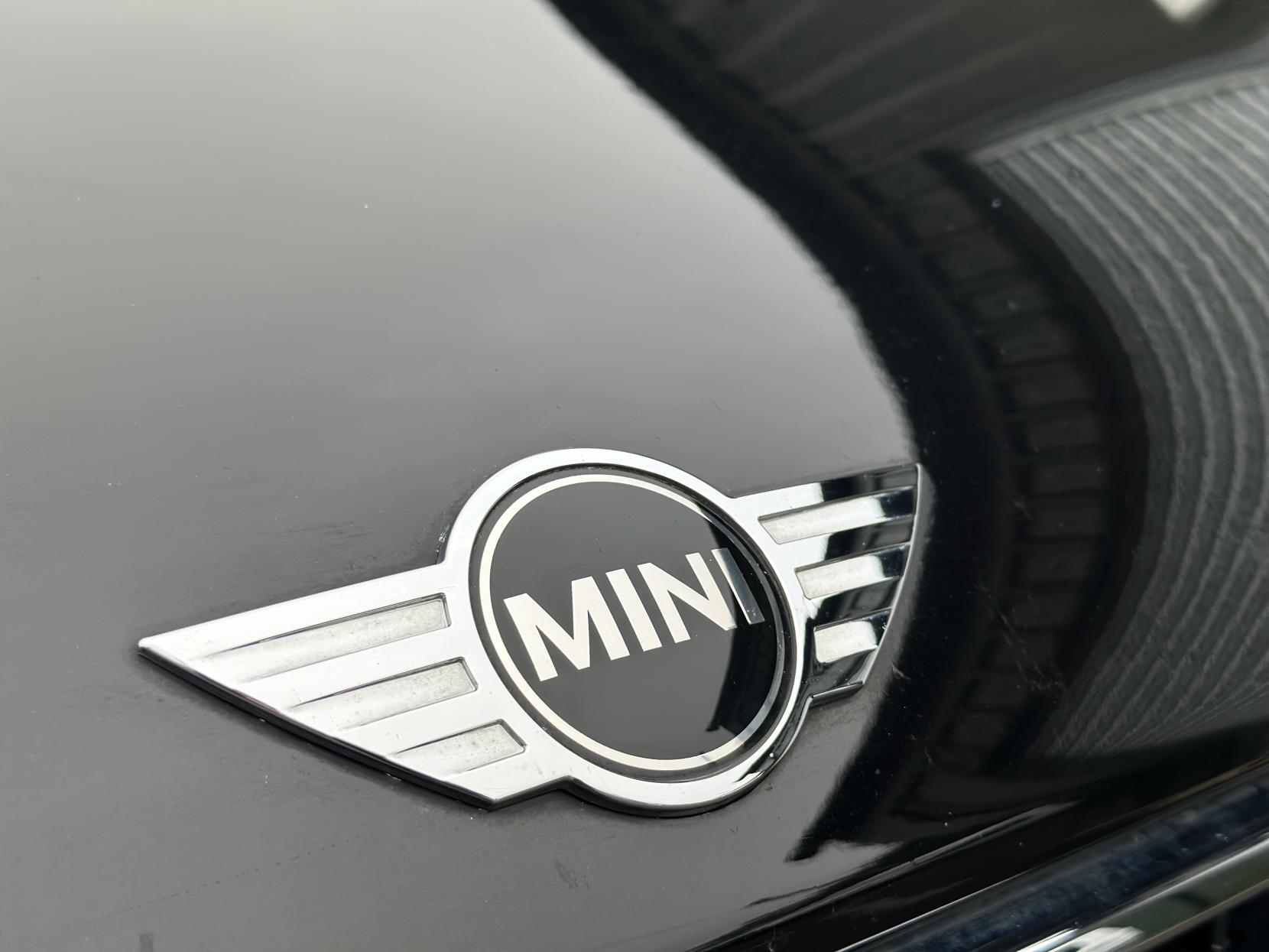 MINI Countryman 1.5 Cooper SUV 5dr Petrol Auto Euro 6 (s/s) (136 ps)