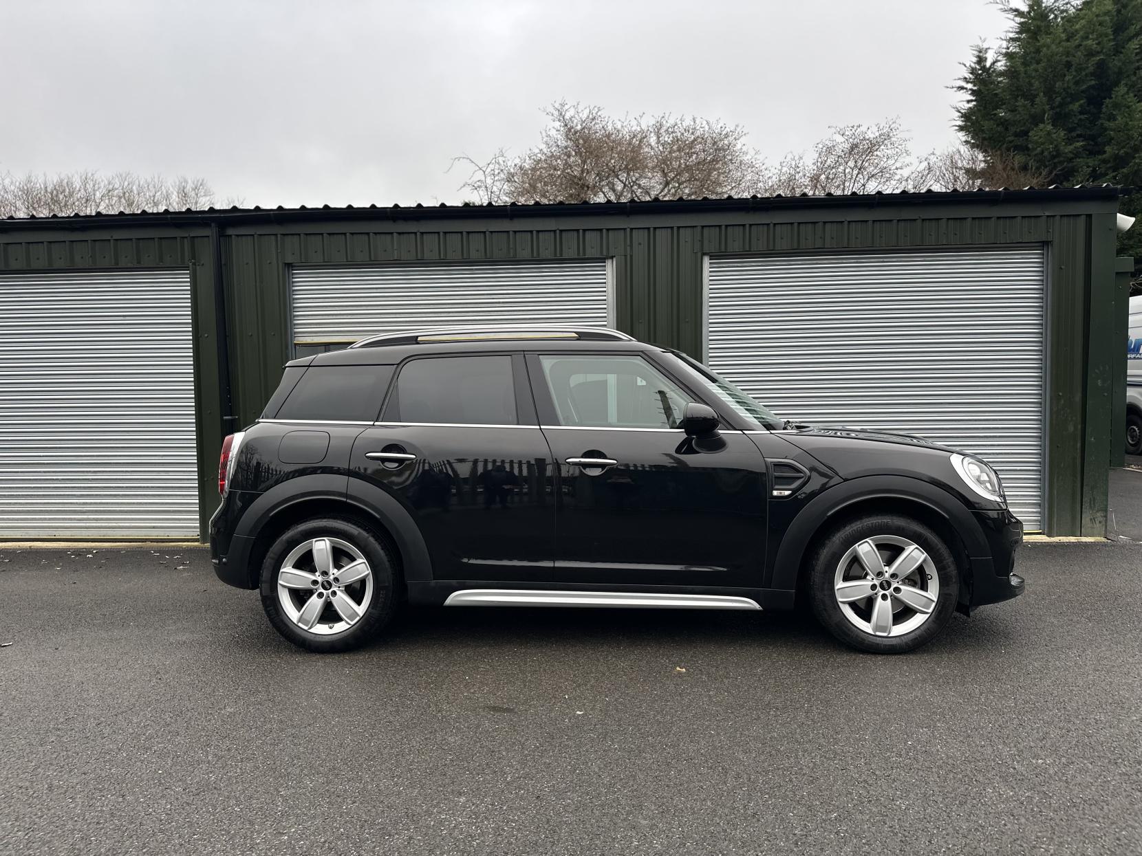 MINI Countryman 1.5 Cooper SUV 5dr Petrol Auto Euro 6 (s/s) (136 ps)