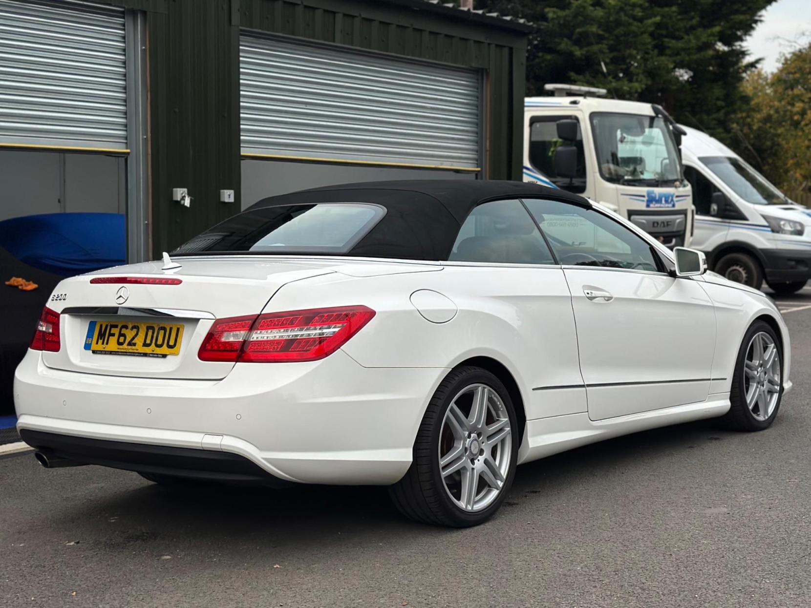 Mercedes-Benz E Class 1.8 E200 BlueEfficiency Sport Cabriolet G-Tronic+ Euro 5 (s/s) 2dr