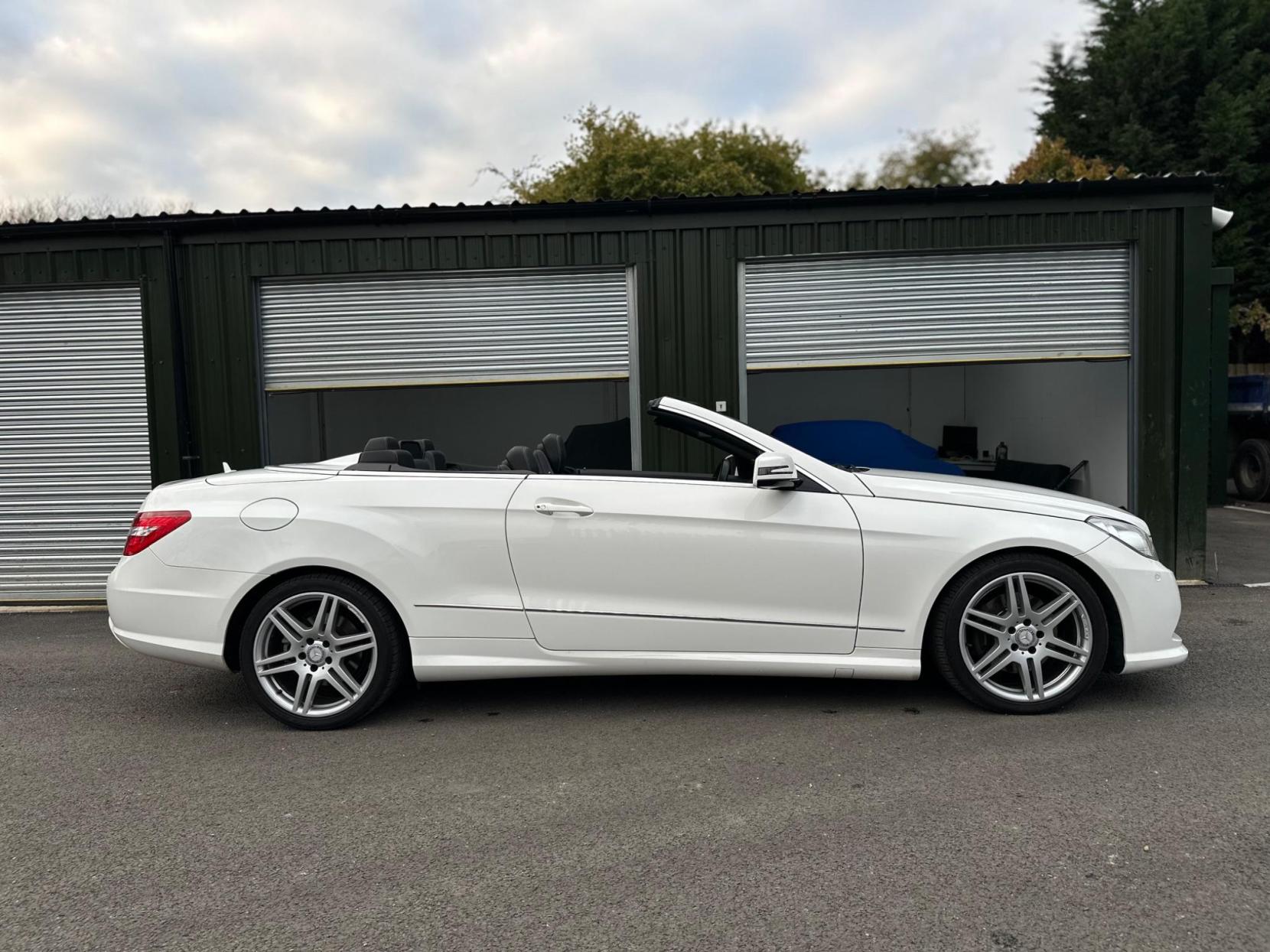 Mercedes-Benz E Class 1.8 E200 BlueEfficiency Sport Cabriolet G-Tronic+ Euro 5 (s/s) 2dr