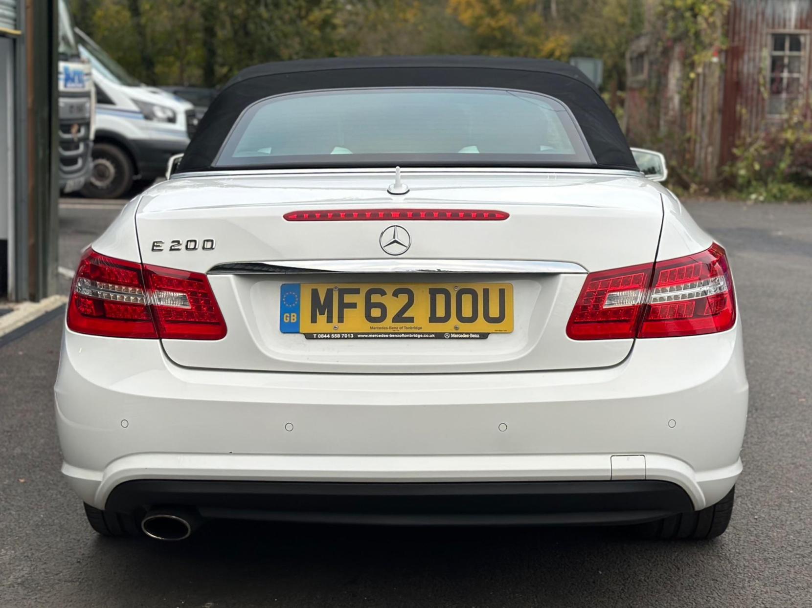 Mercedes-Benz E Class 1.8 E200 BlueEfficiency Sport Cabriolet G-Tronic+ Euro 5 (s/s) 2dr