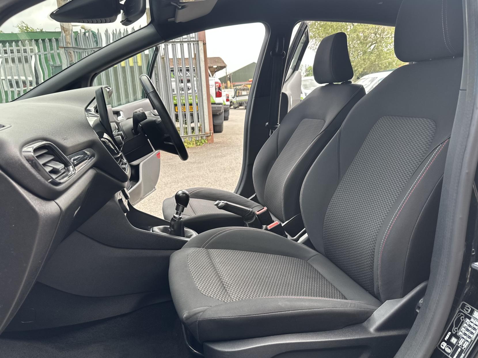 Ford Fiesta 1.0T EcoBoost ST-Line Hatchback 5dr Petrol Manual Euro 6 (s/s) (100 ps)