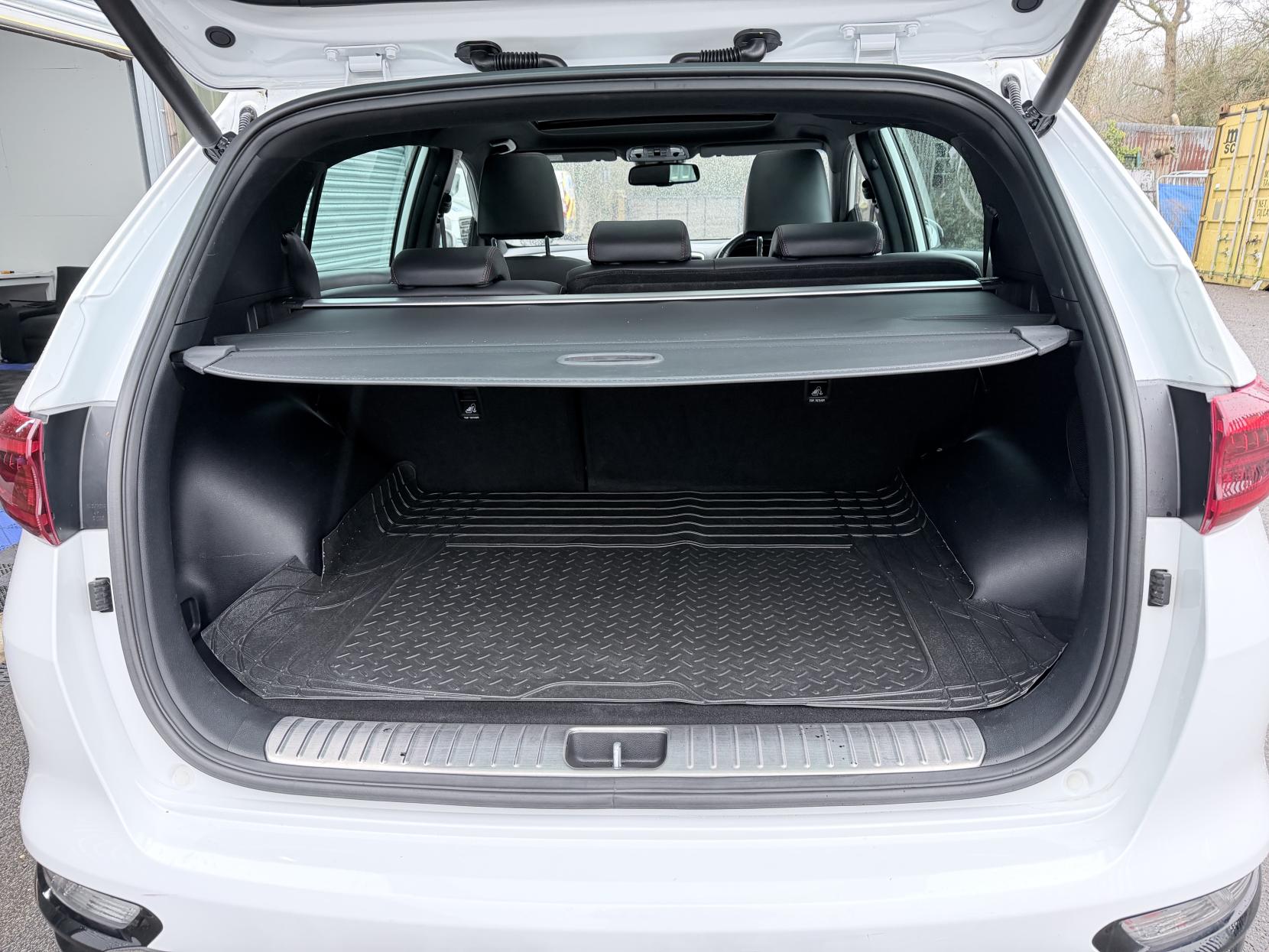 Kia Sportage 1.6 CRDi MHEV GT-Line S SUV 5dr Diesel Hybrid DCT Euro 6 (s/s) (134 bhp)