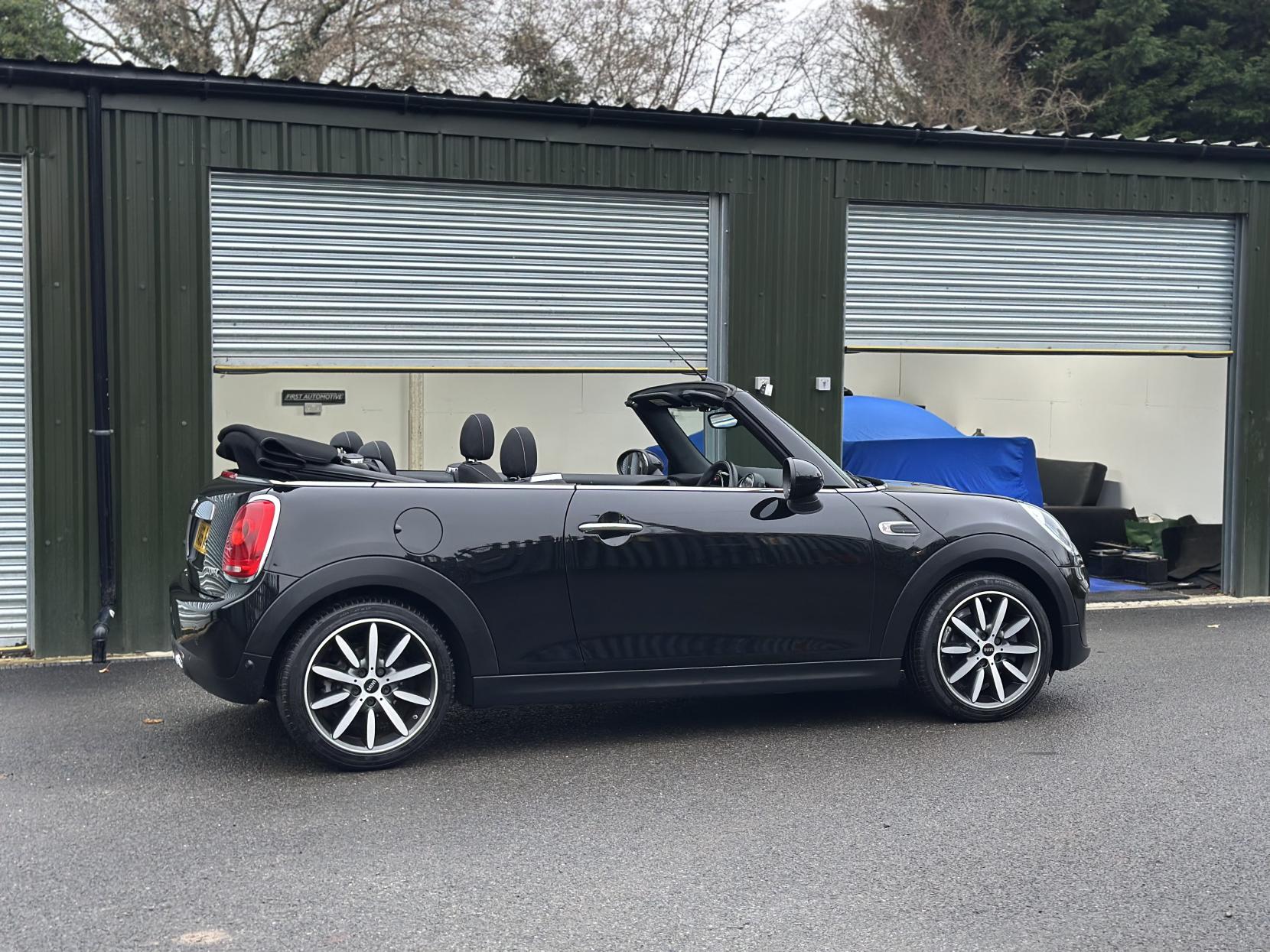 MINI Convertible 1.5 Cooper Euro 6 (s/s) 2dr