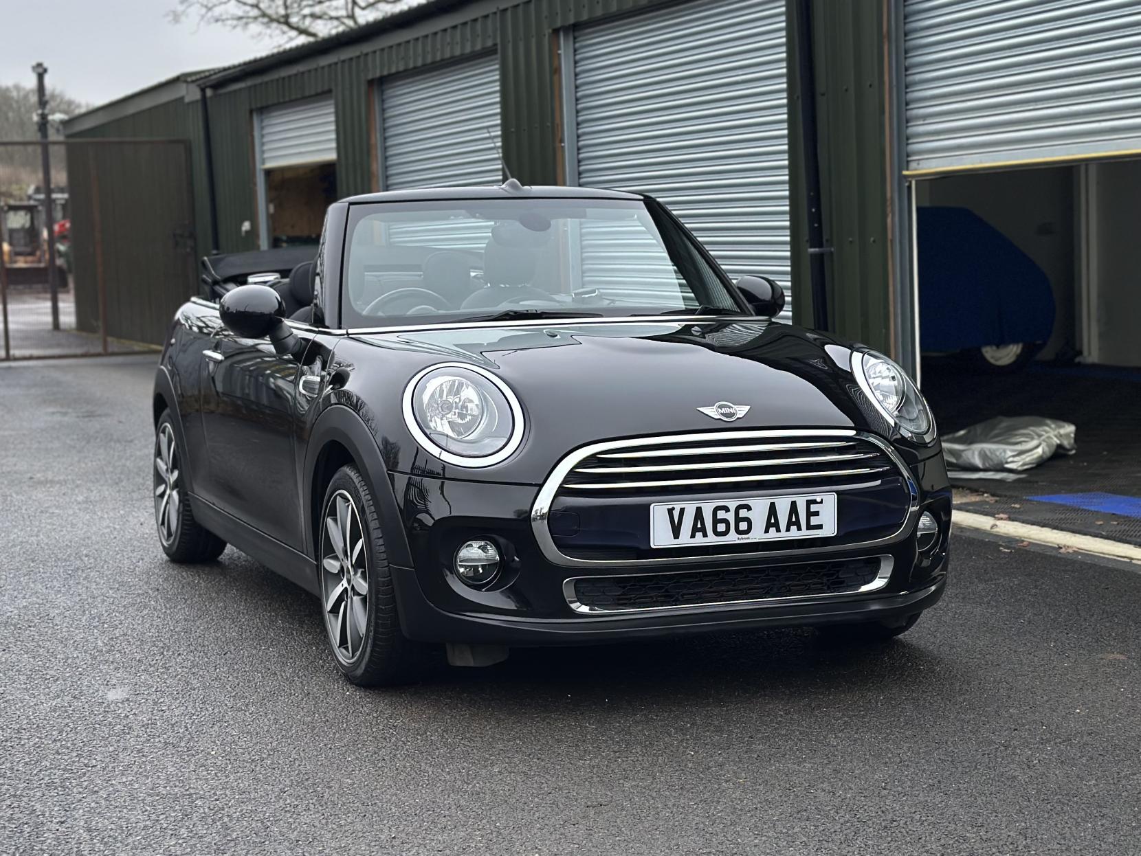 MINI Convertible 1.5 Cooper Euro 6 (s/s) 2dr