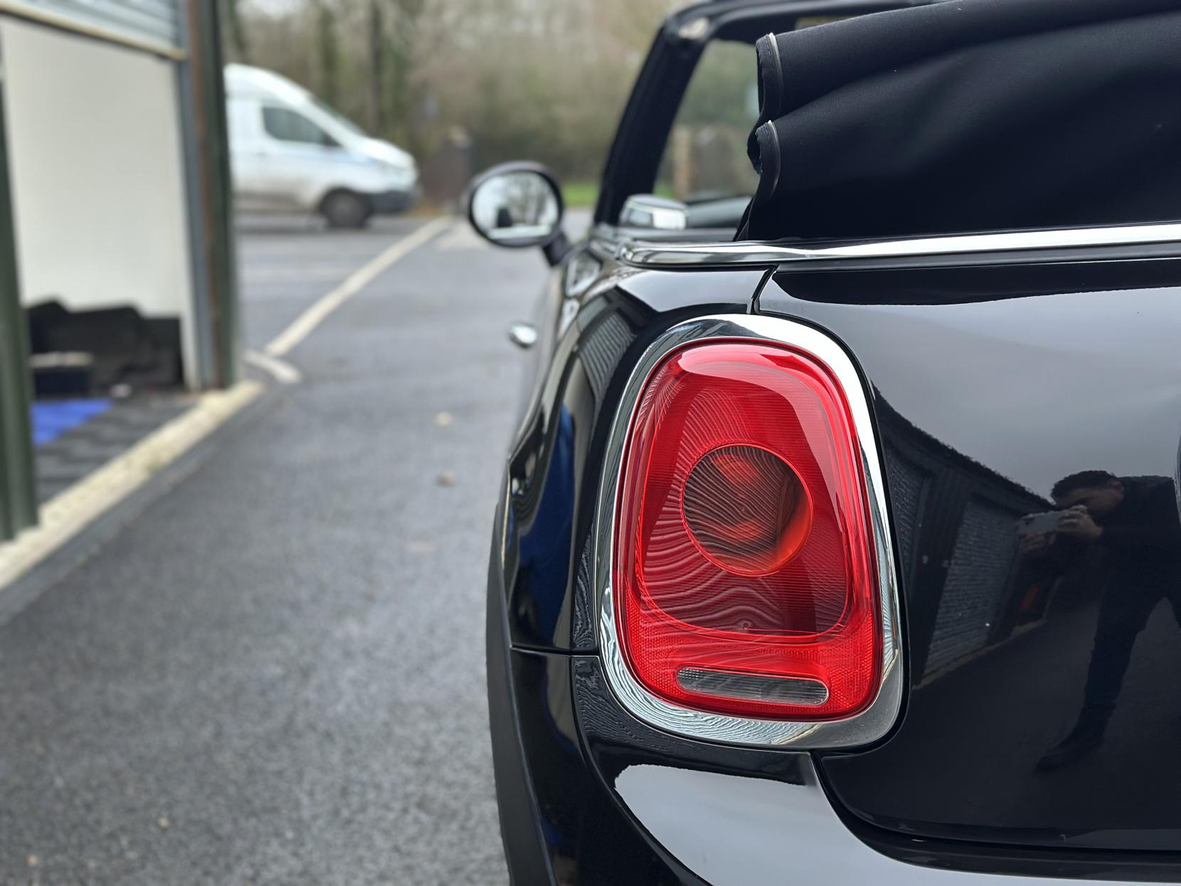 MINI Convertible 1.5 Cooper Euro 6 (s/s) 2dr