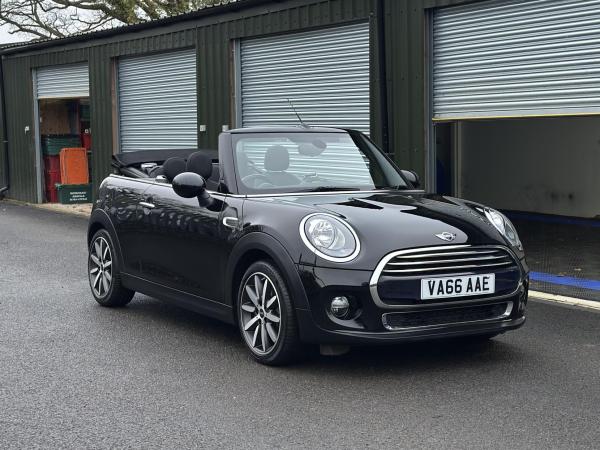 MINI Convertible 1.5 Cooper Euro 6 (s/s) 2dr