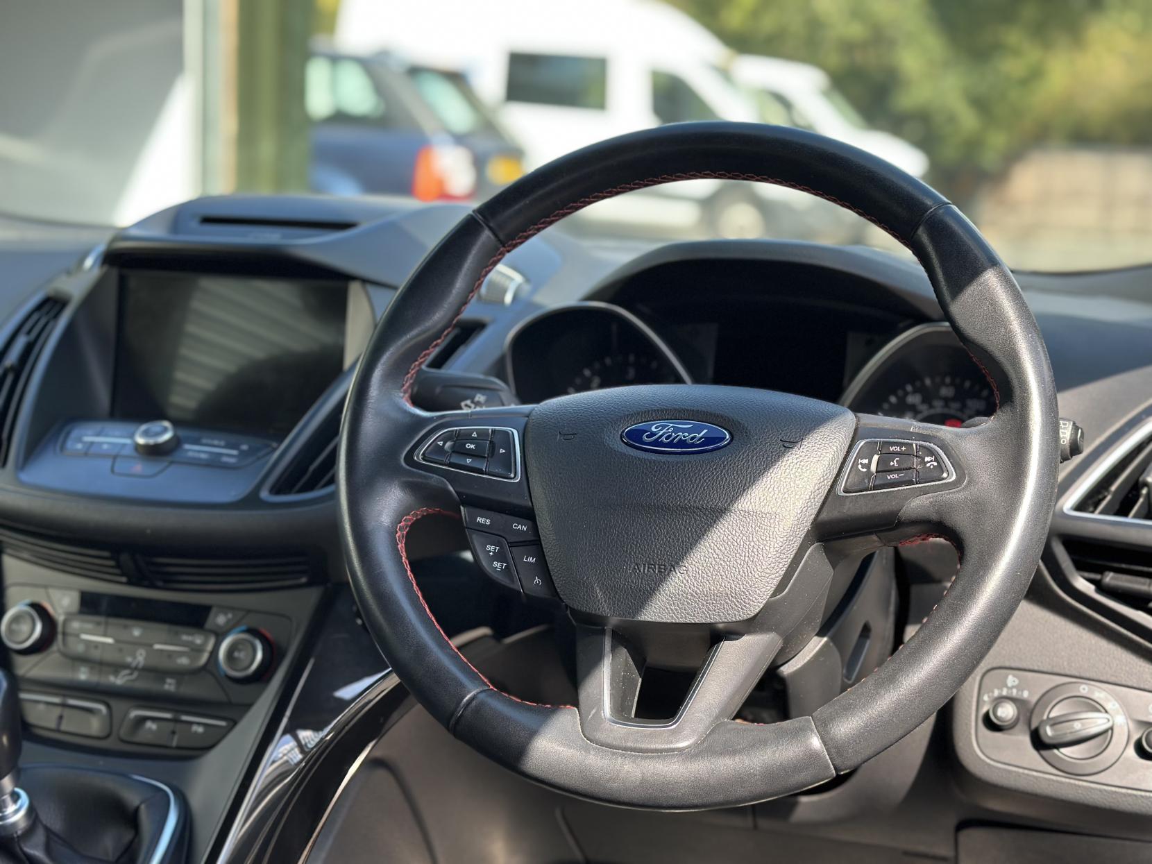 Ford Kuga 2.0 TDCi EcoBlue ST-Line SUV 5dr Diesel Manual Euro 6 (s/s) (150 ps)