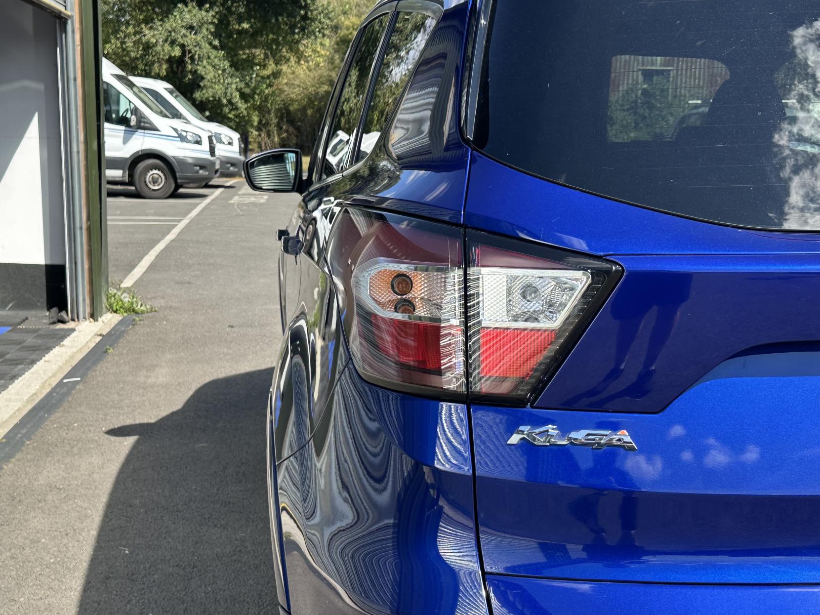 Ford Kuga 2.0 TDCi EcoBlue ST-Line SUV 5dr Diesel Manual Euro 6 (s/s) (150 ps)