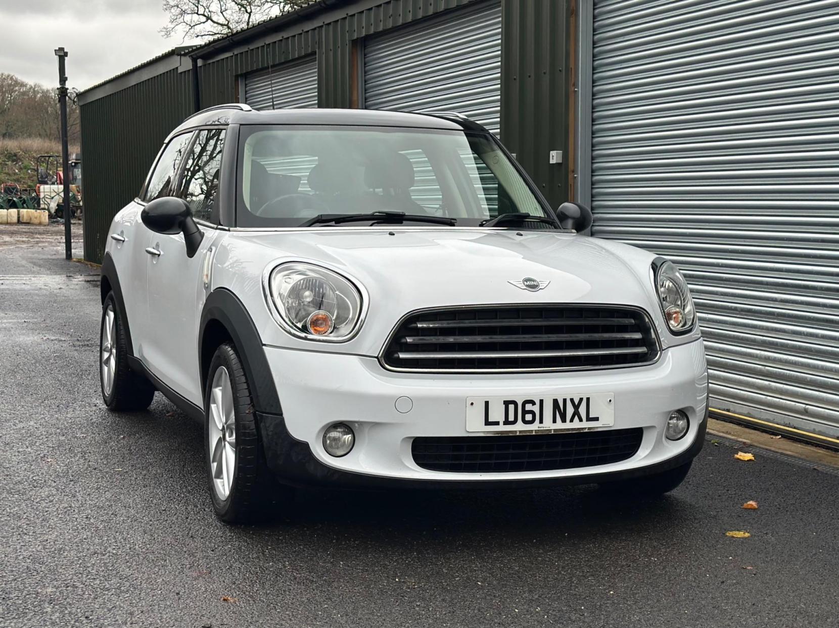 MINI Countryman 1.6 Cooper Euro 5 (s/s) 5dr