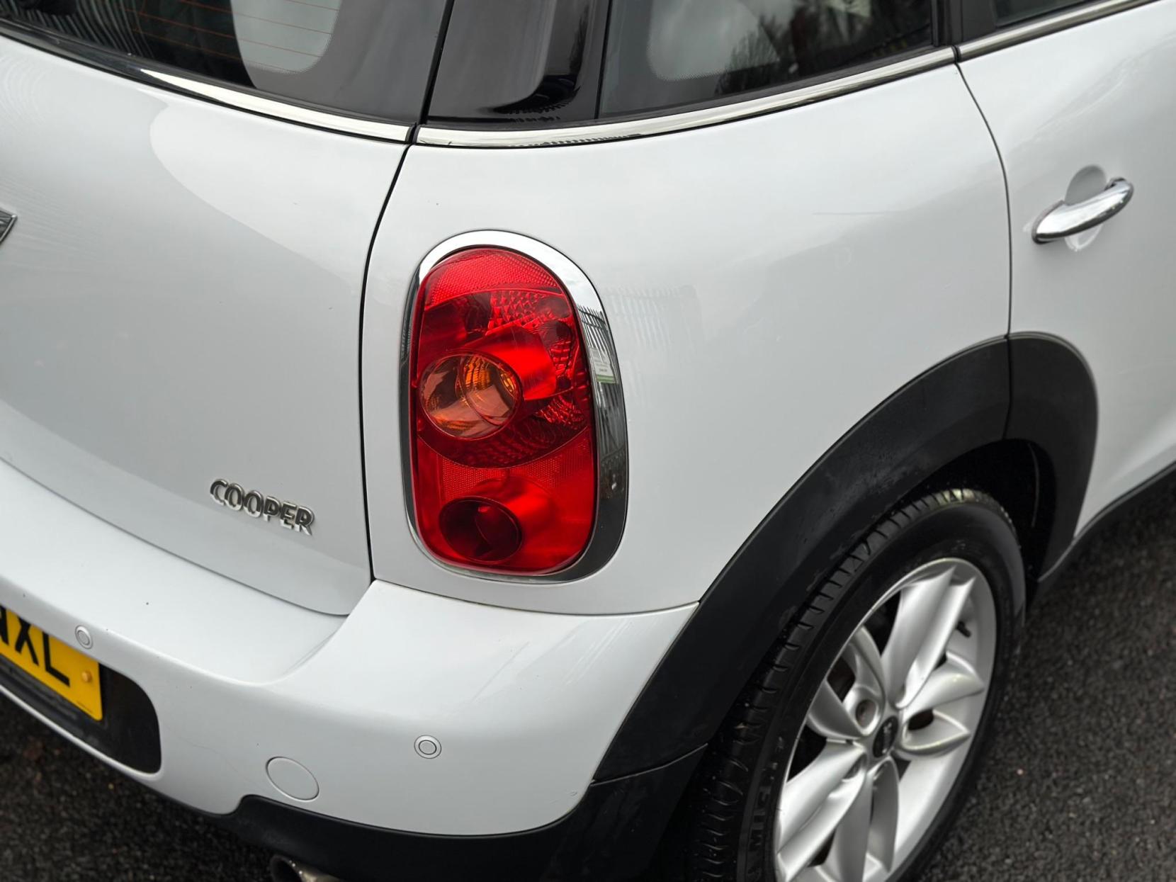 MINI Countryman 1.6 Cooper Euro 5 (s/s) 5dr