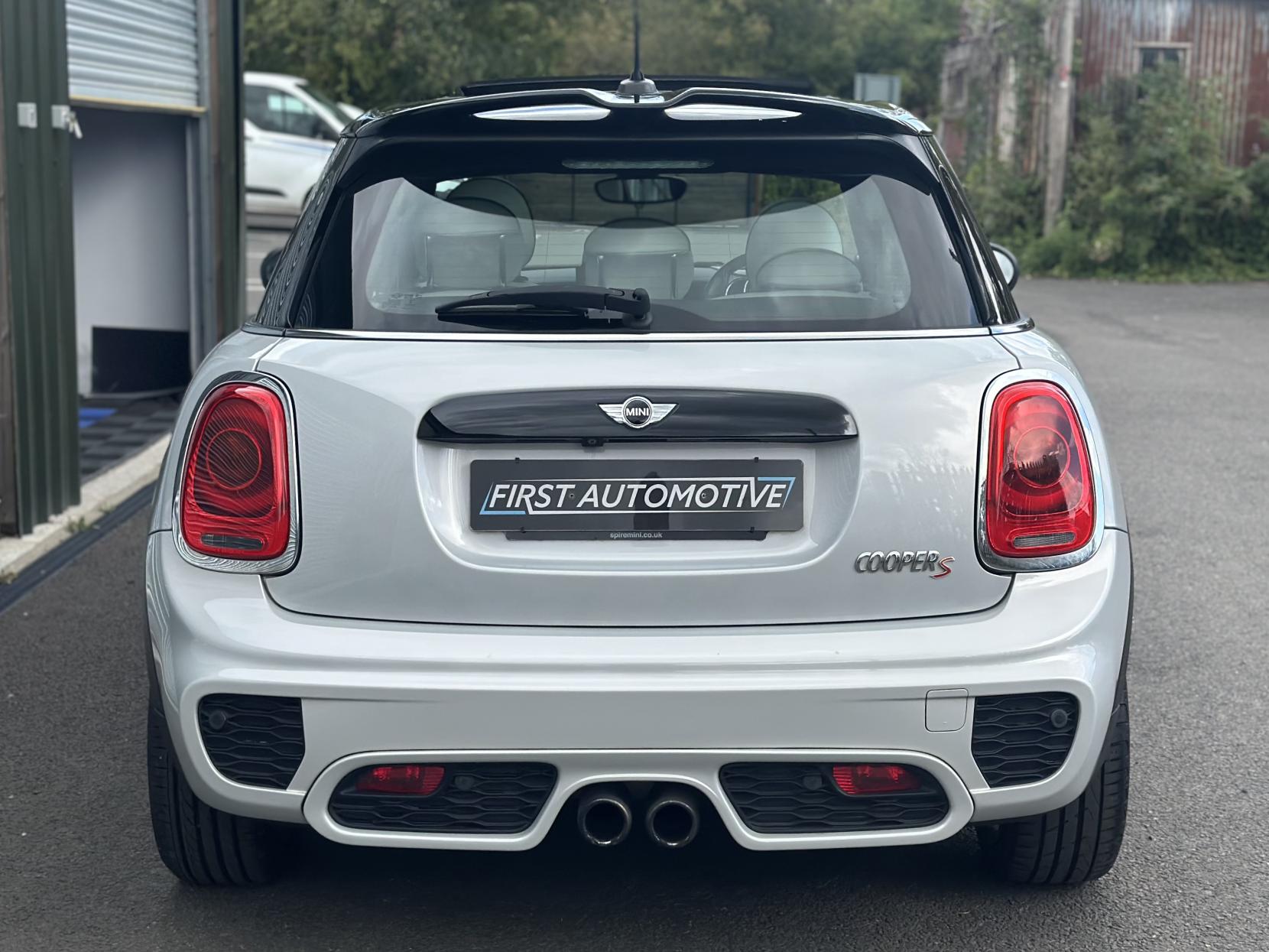 MINI Hatch 2.0 Cooper S Hatchback 5dr Petrol Auto Euro 6 (s/s) (192 ps)