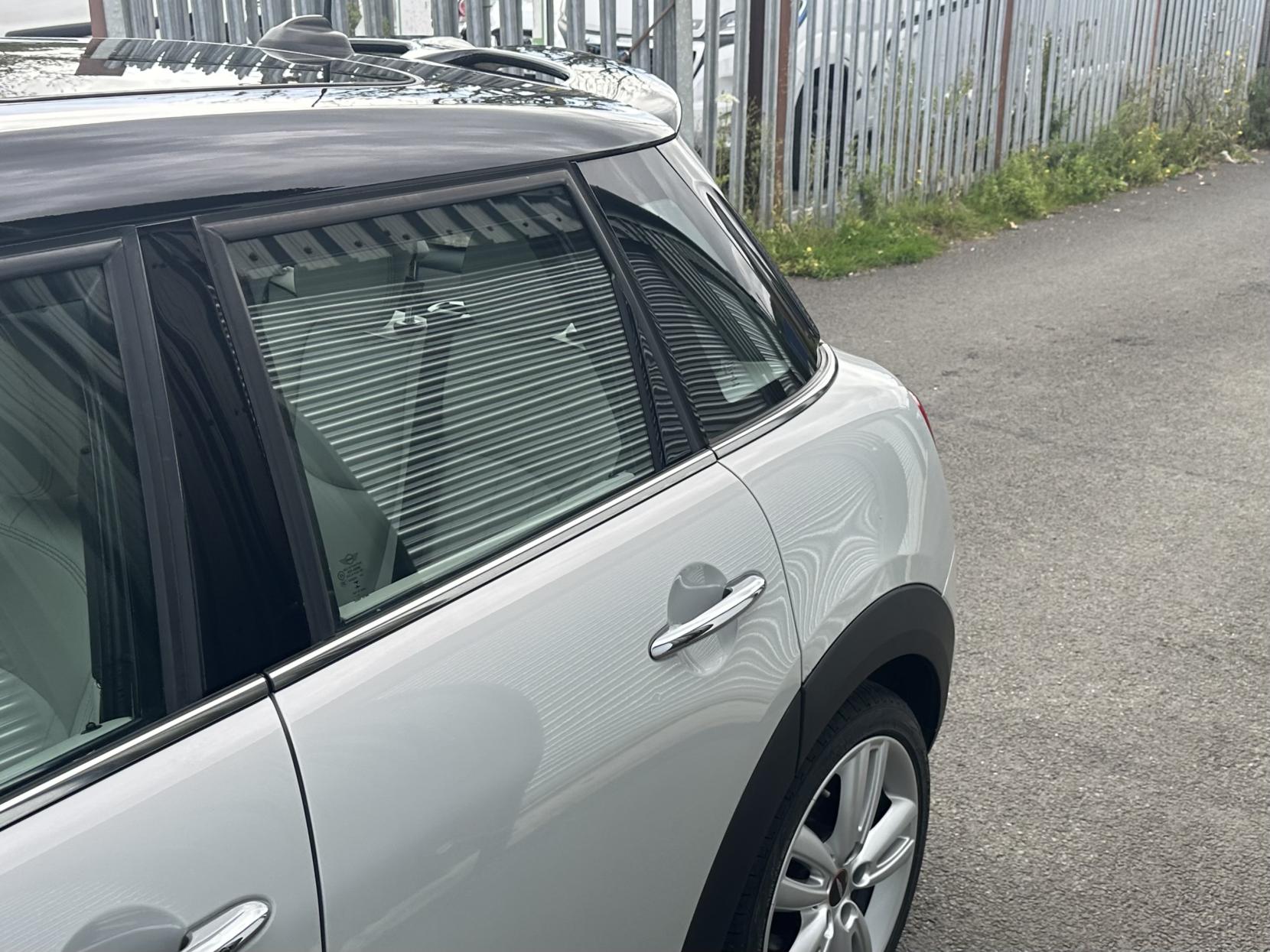 MINI Hatch 2.0 Cooper S Hatchback 5dr Petrol Auto Euro 6 (s/s) (192 ps)