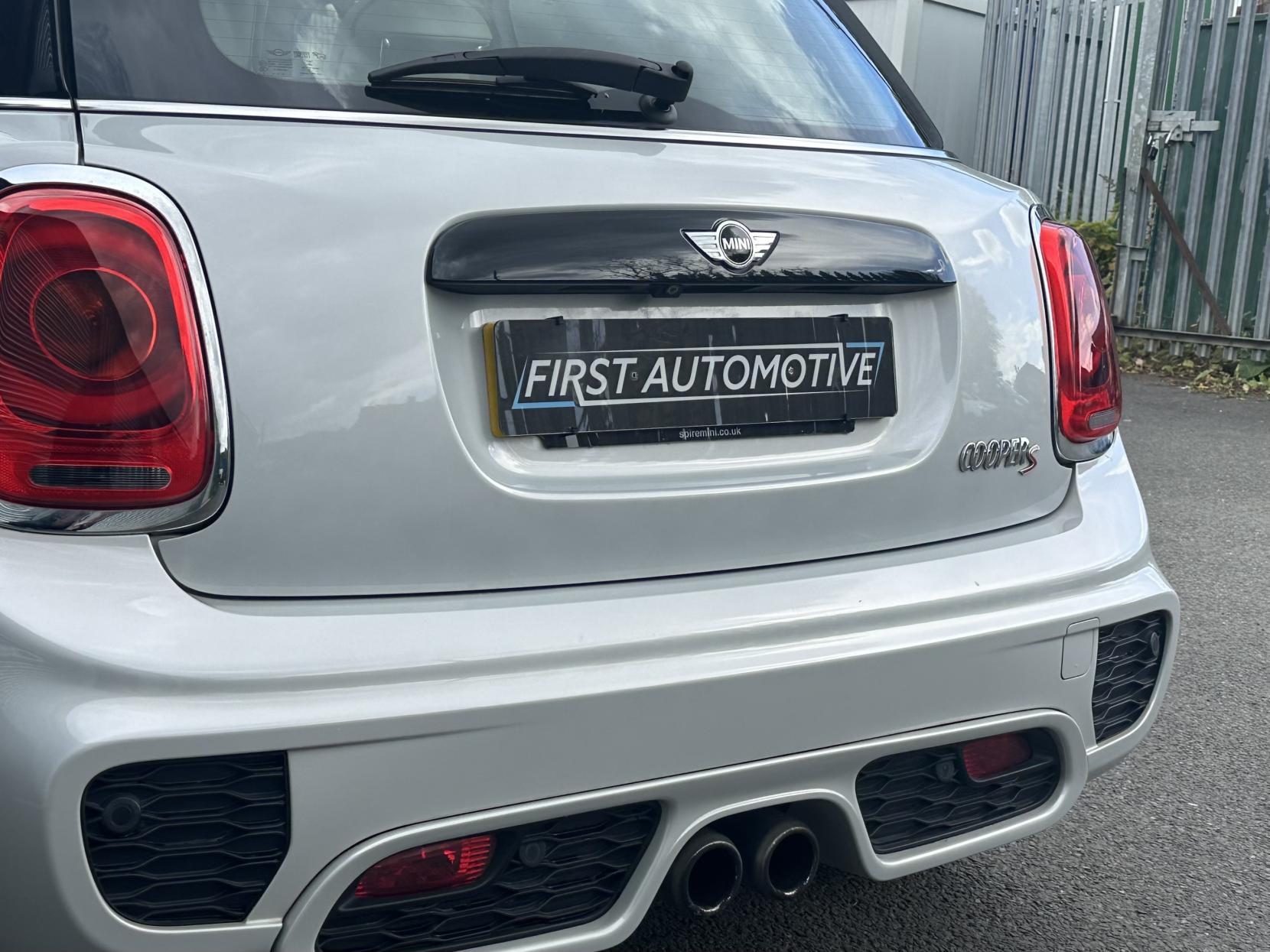 MINI Hatch 2.0 Cooper S Hatchback 5dr Petrol Auto Euro 6 (s/s) (192 ps)