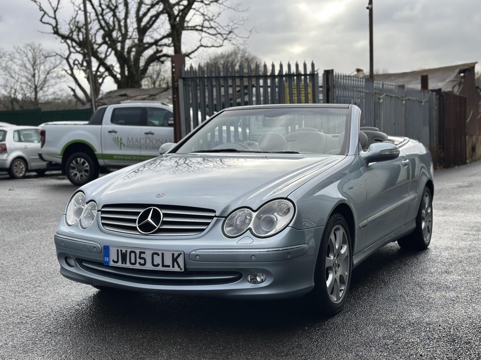 Mercedes-Benz CLK 3.2 CLK320 Elegance Cabriolet 2dr Petrol Automatic (250 g/km, 215 bhp)