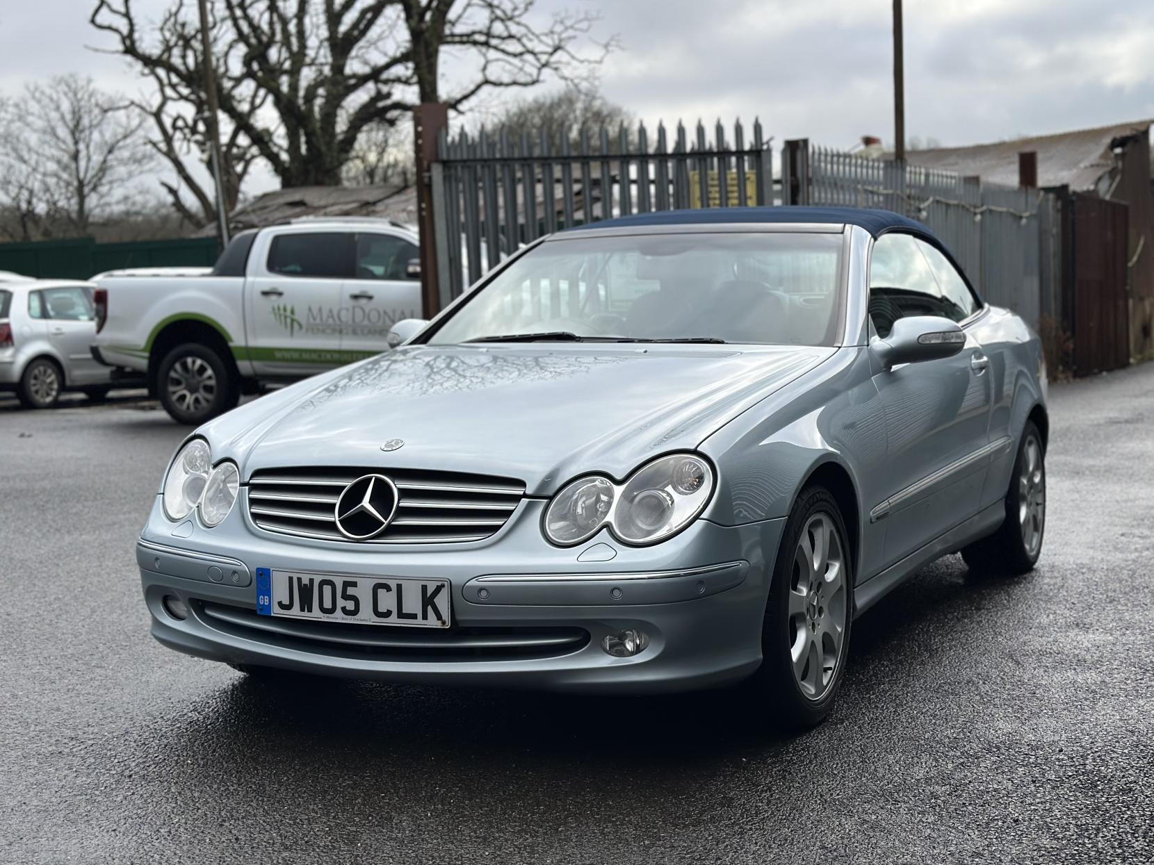 Mercedes-Benz CLK 3.2 CLK320 Elegance Cabriolet 2dr Petrol Automatic (250 g/km, 215 bhp)