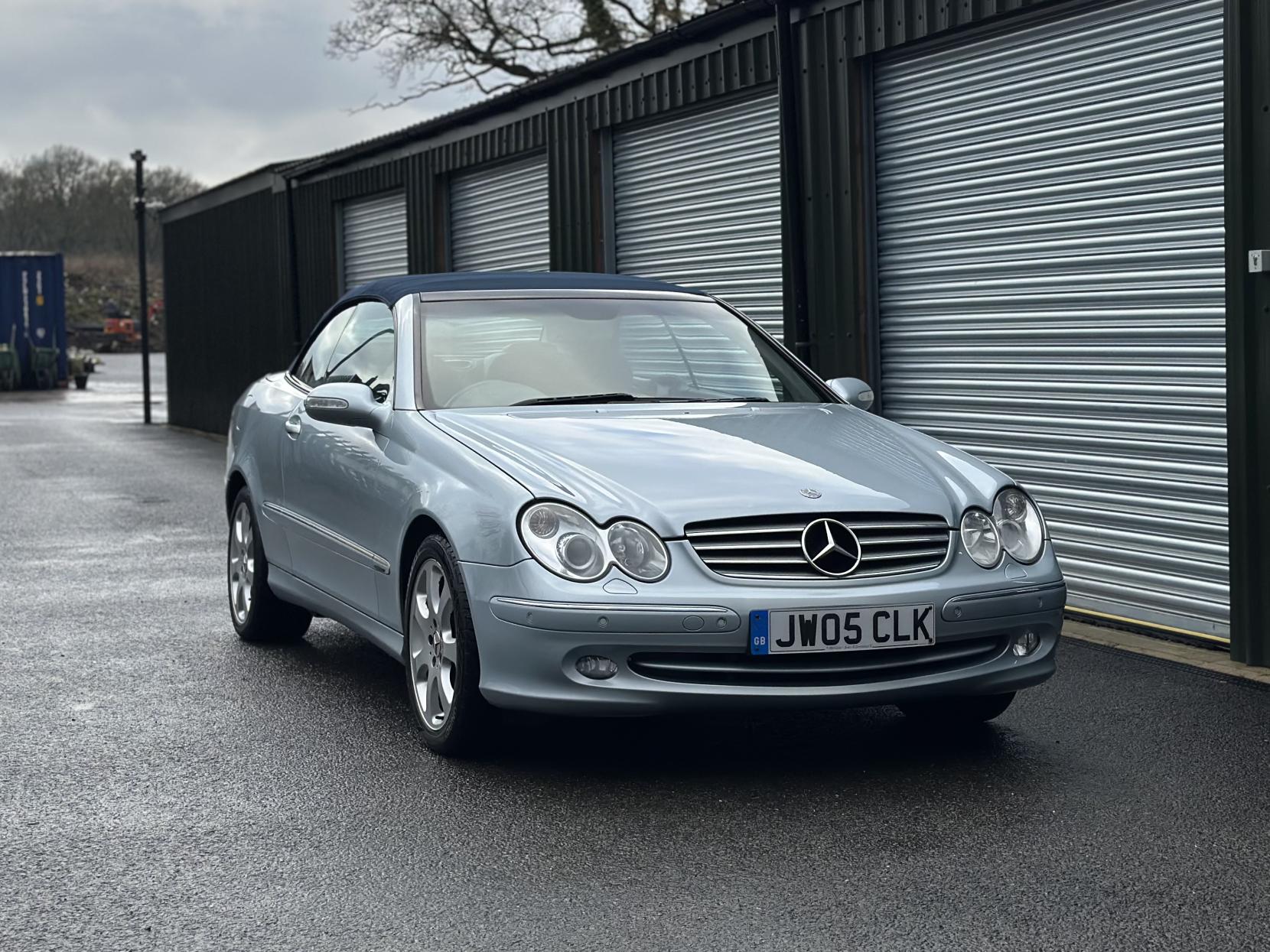 Mercedes-Benz CLK 3.2 CLK320 Elegance Cabriolet 2dr Petrol Automatic (250 g/km, 215 bhp)