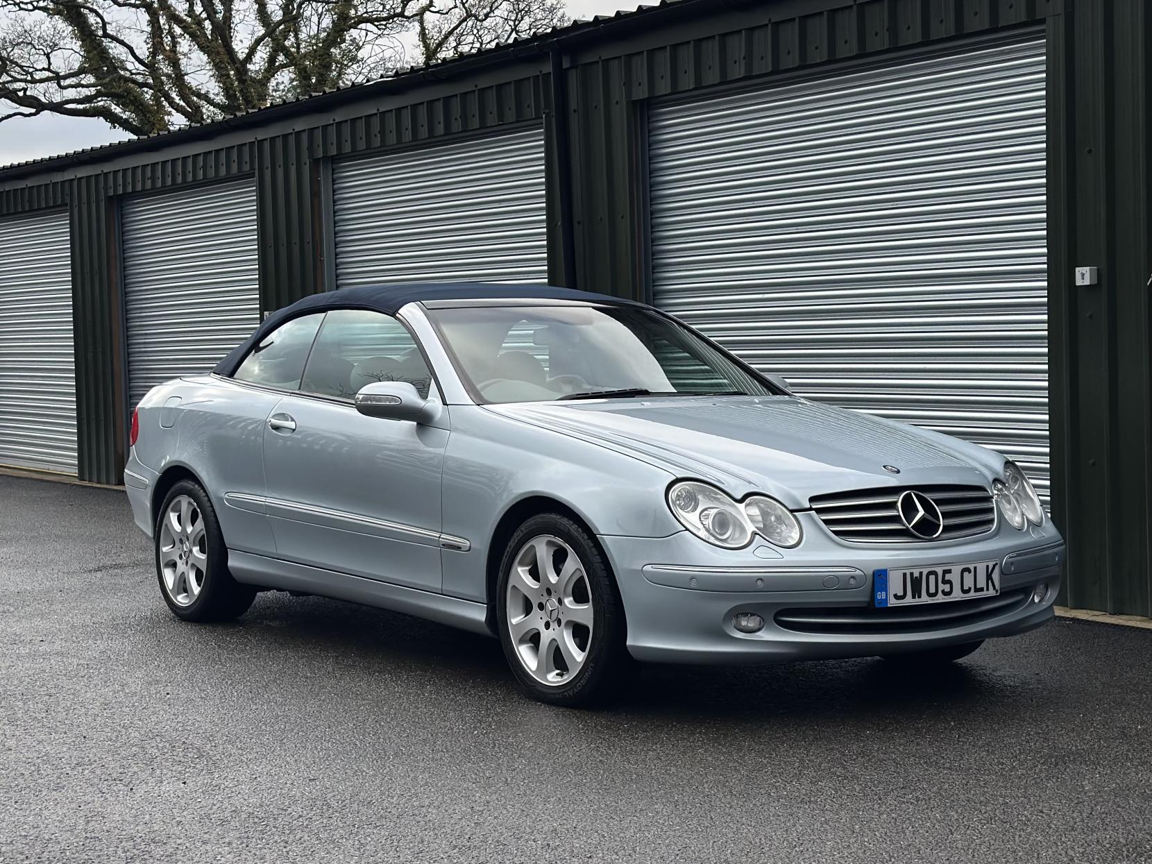 Mercedes-Benz CLK 3.2 CLK320 Elegance Cabriolet 2dr Petrol Automatic (250 g/km, 215 bhp)