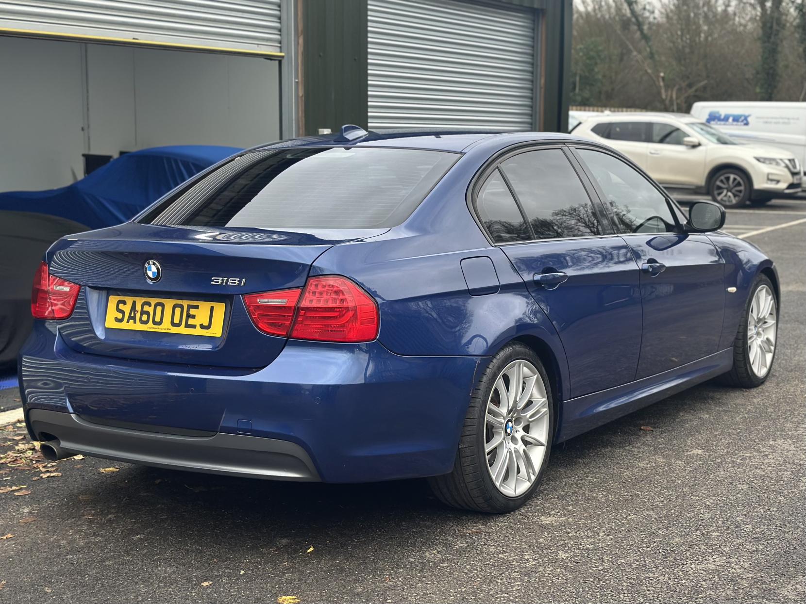 BMW 3 Series 2.0 318i M Sport Business Edition Saloon 4dr Petrol Manual Euro 5 (143 ps)