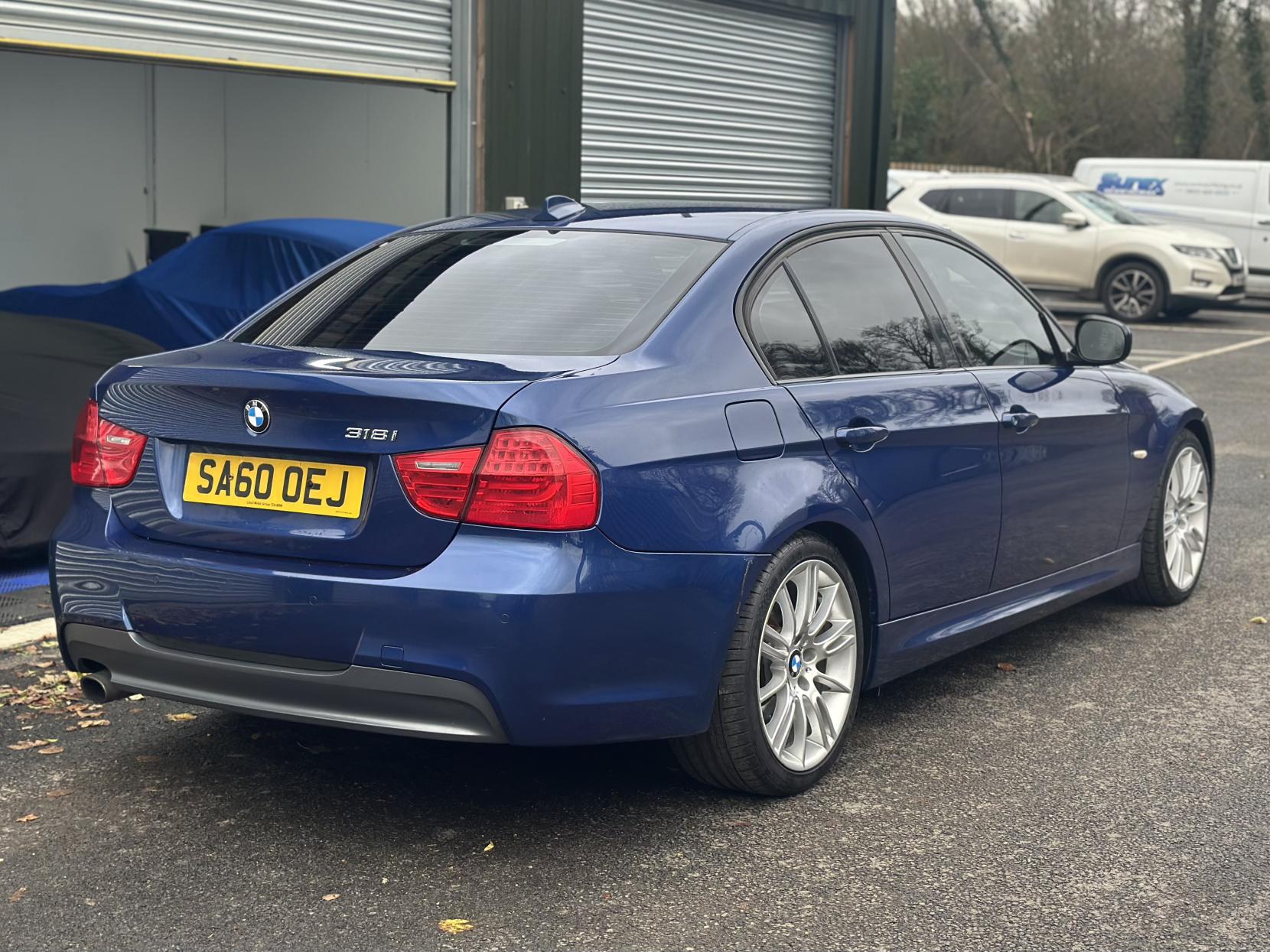 BMW 3 Series 2.0 318i M Sport Business Edition Saloon 4dr Petrol Manual Euro 5 (143 ps)