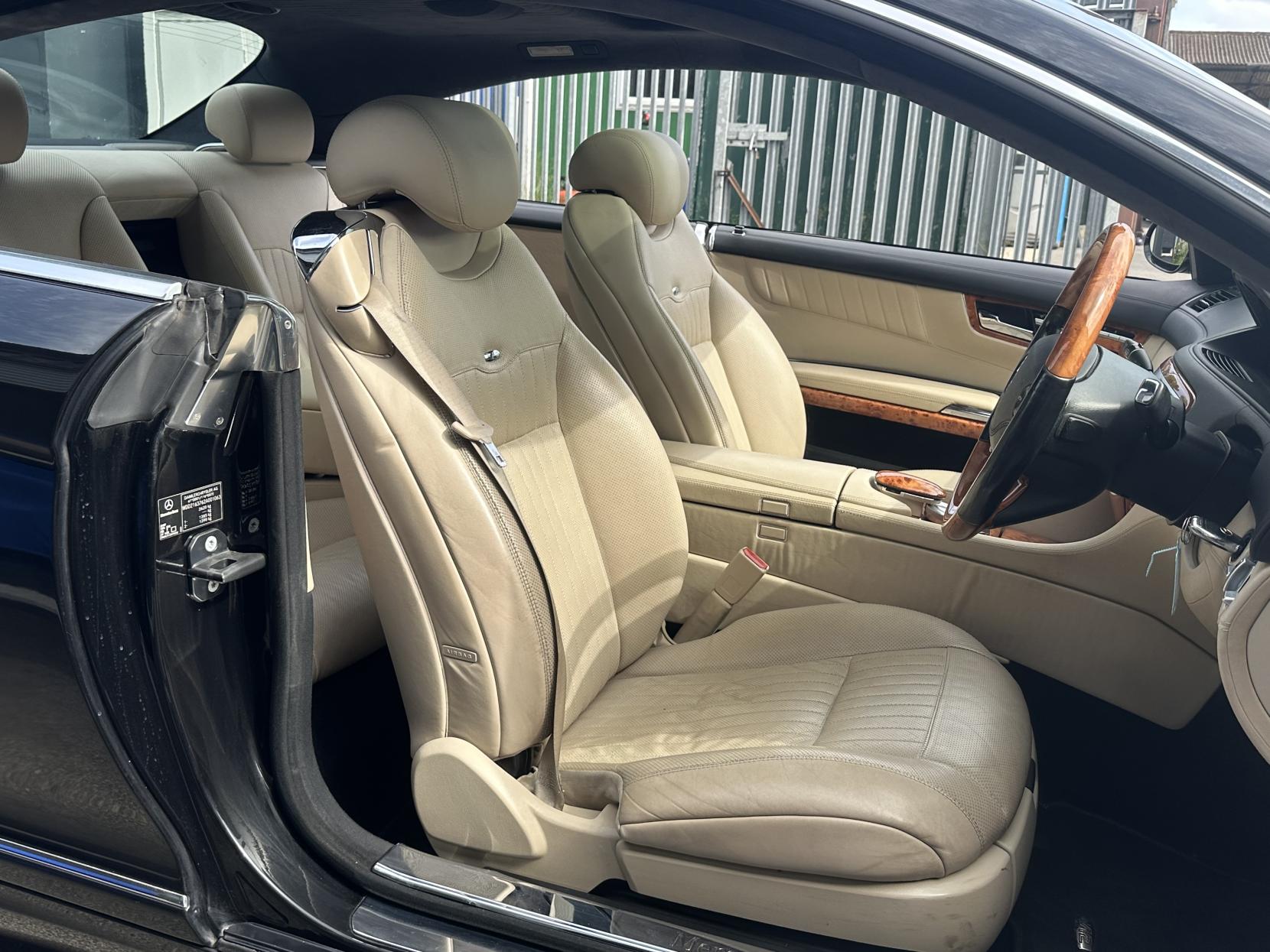 Mercedes-Benz CL 5.5 CL600 Coupe 2dr Petrol Automatic (340 g/km, 517 bhp)